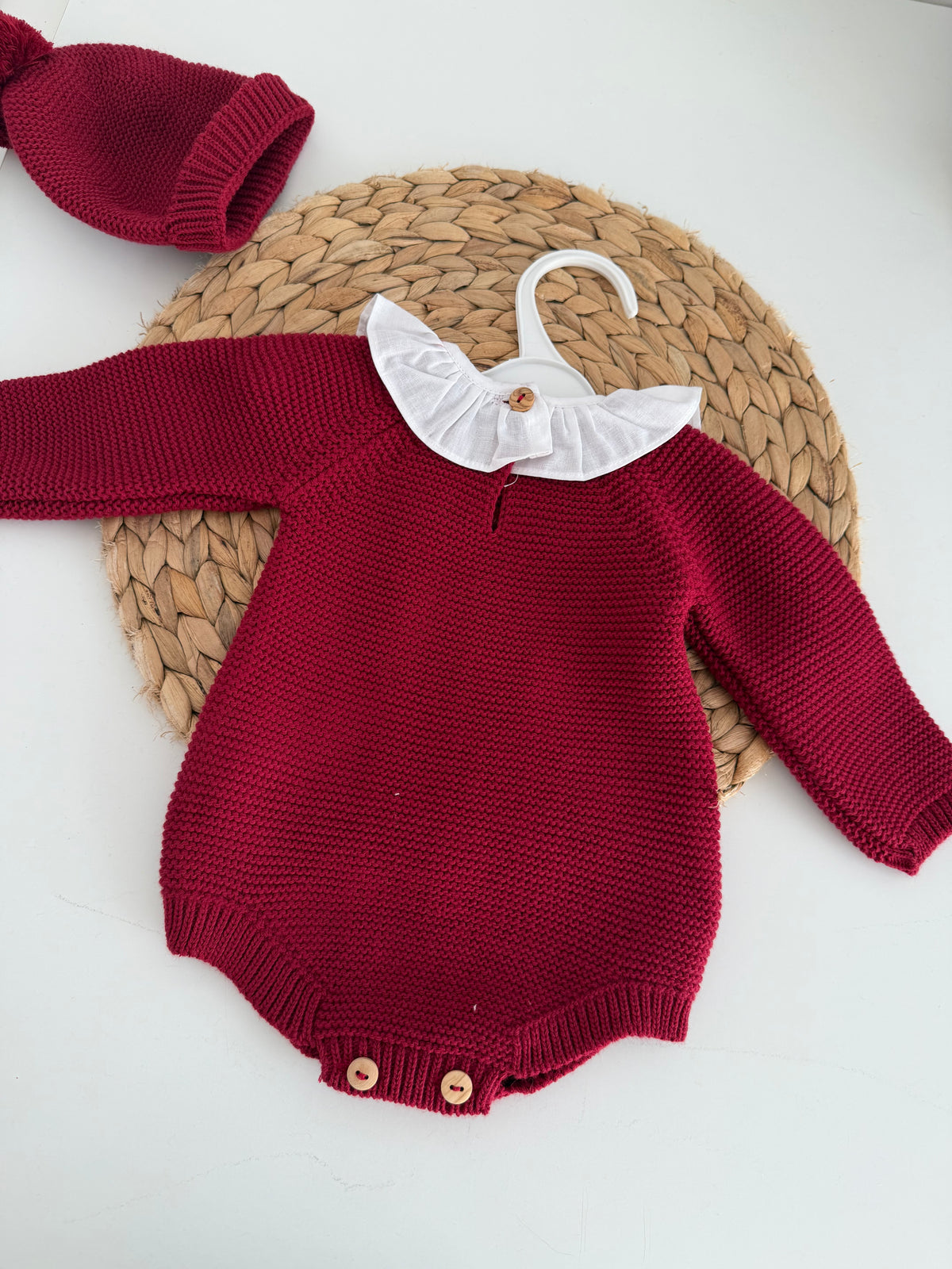 Fofo de Malha com Gola e Gorro Pompom Vermelho