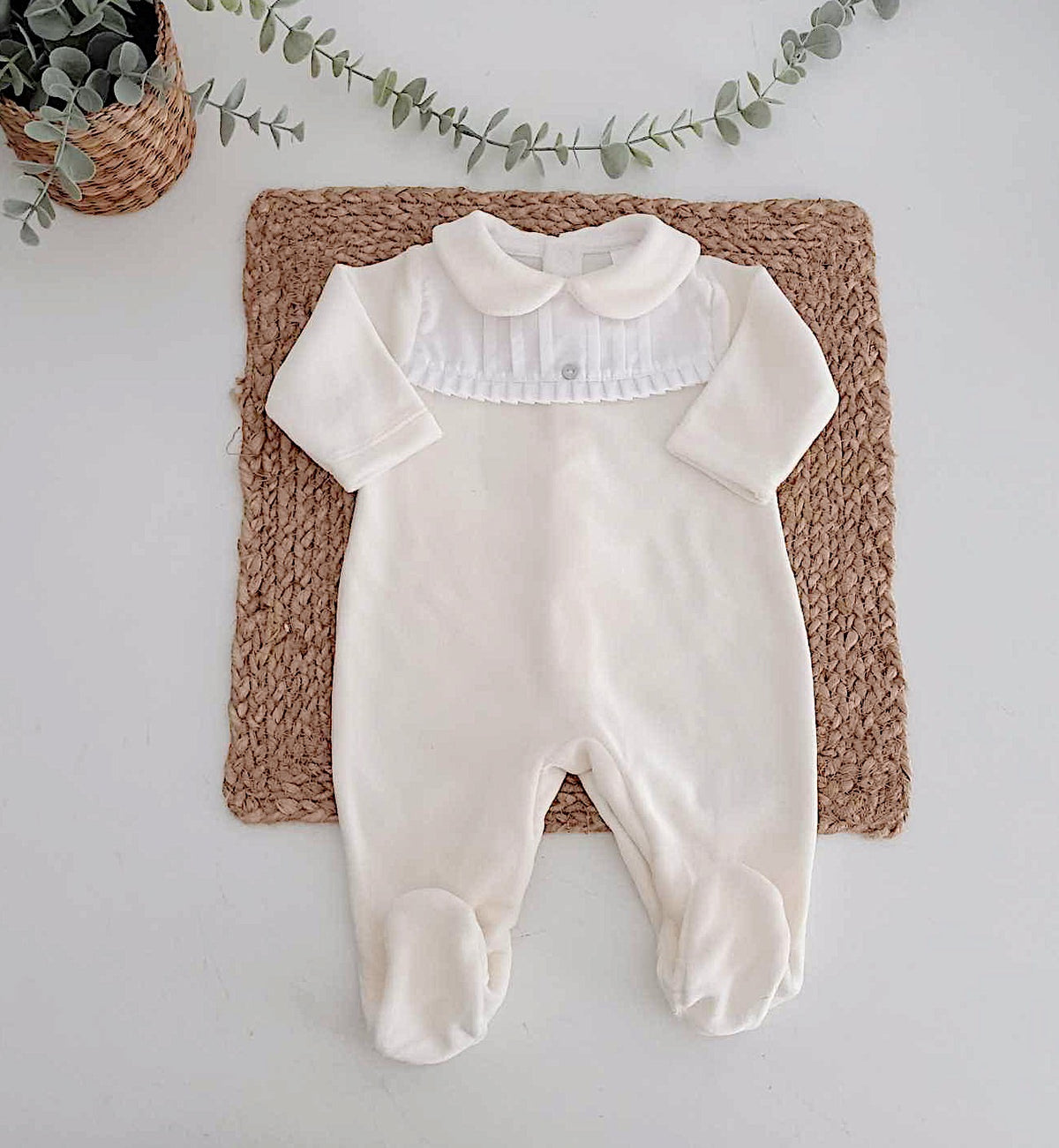Babygrow Veludo Peitilho Pérola