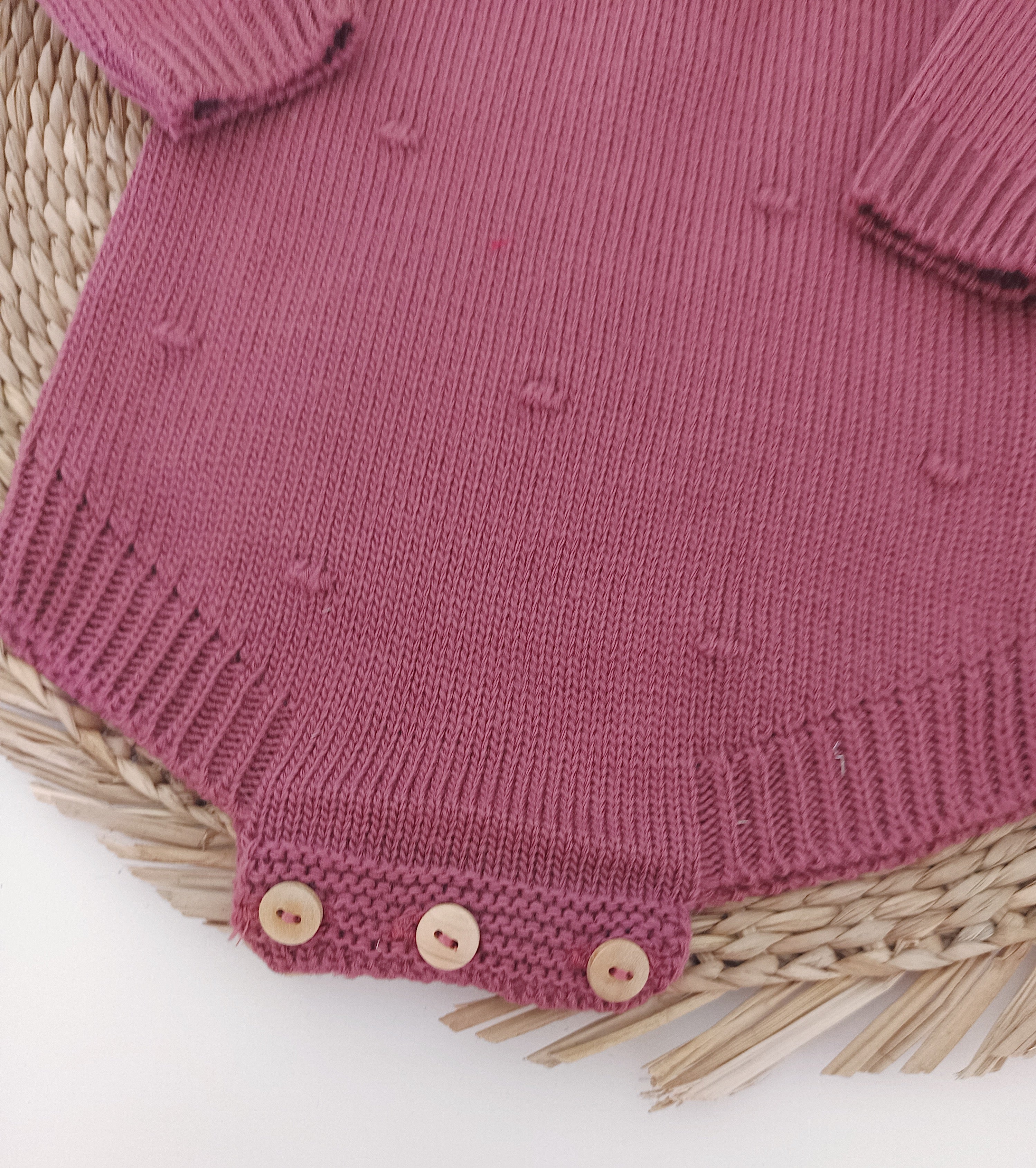 Fofo de Malha Pompons com Gorro Beringela