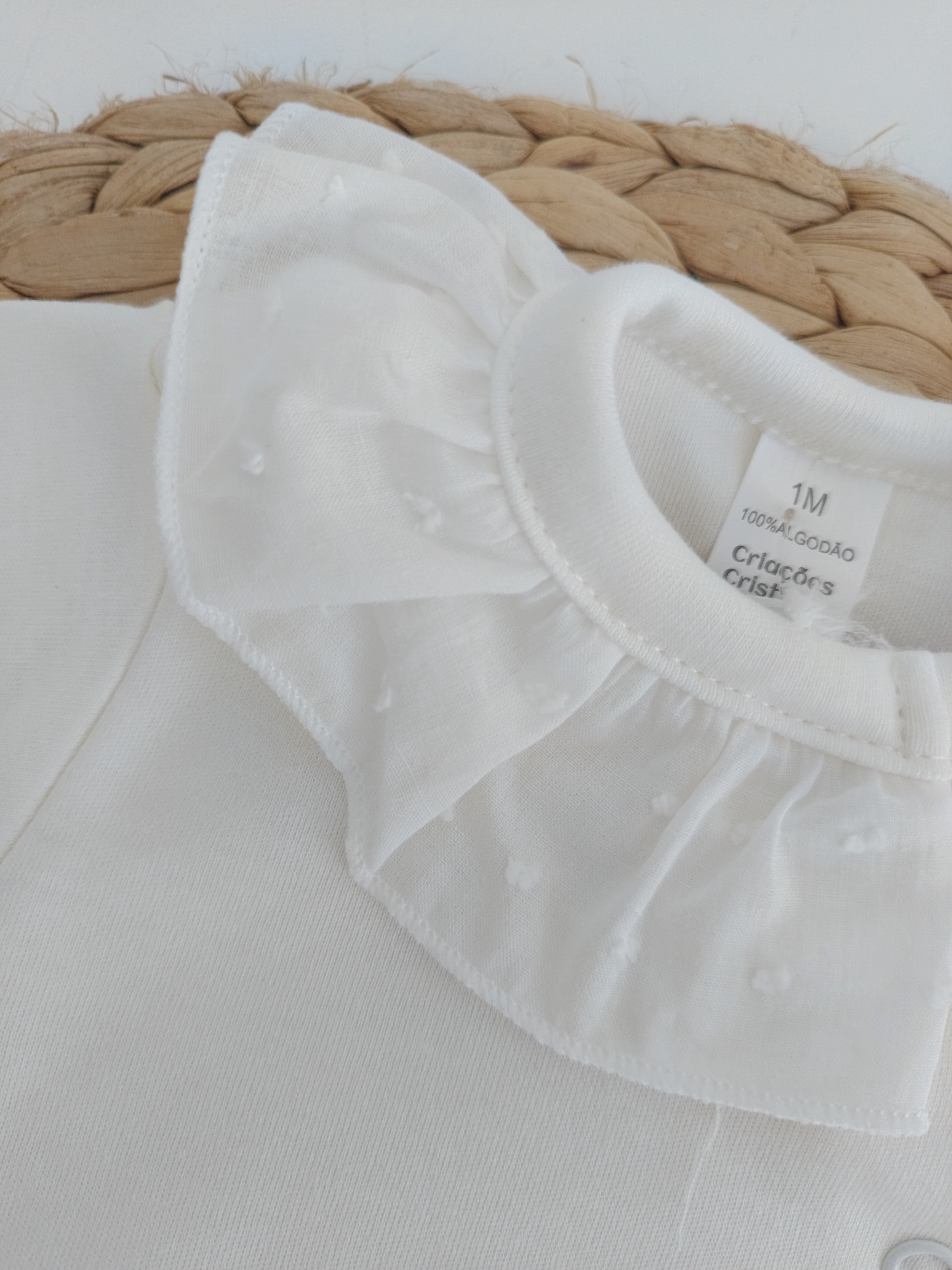 Babygrow Lacinhos Gola Plumeti Pérola