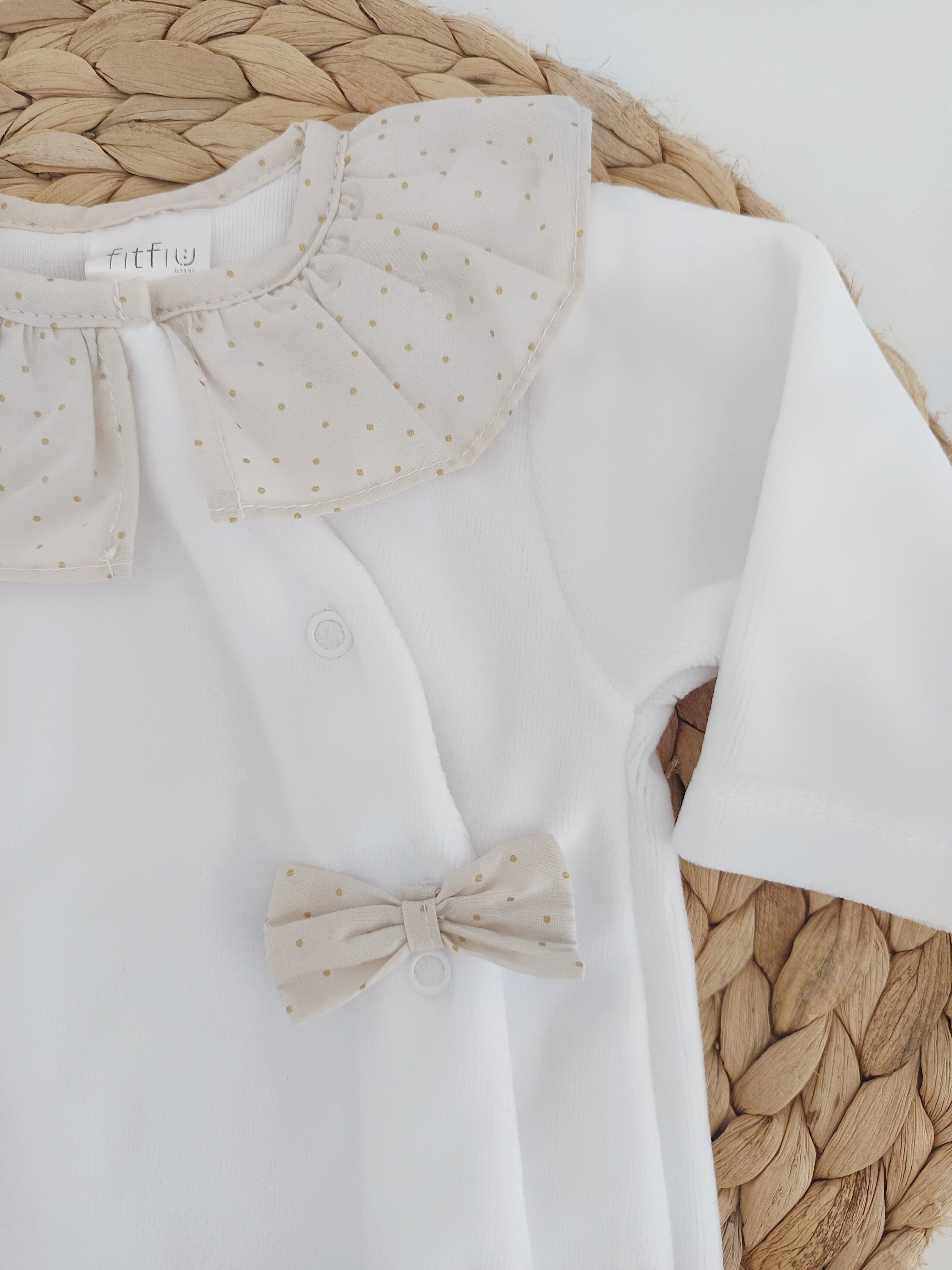 FitFiu Babies® | Babygrow Veludo Laço Pintinhas Areia