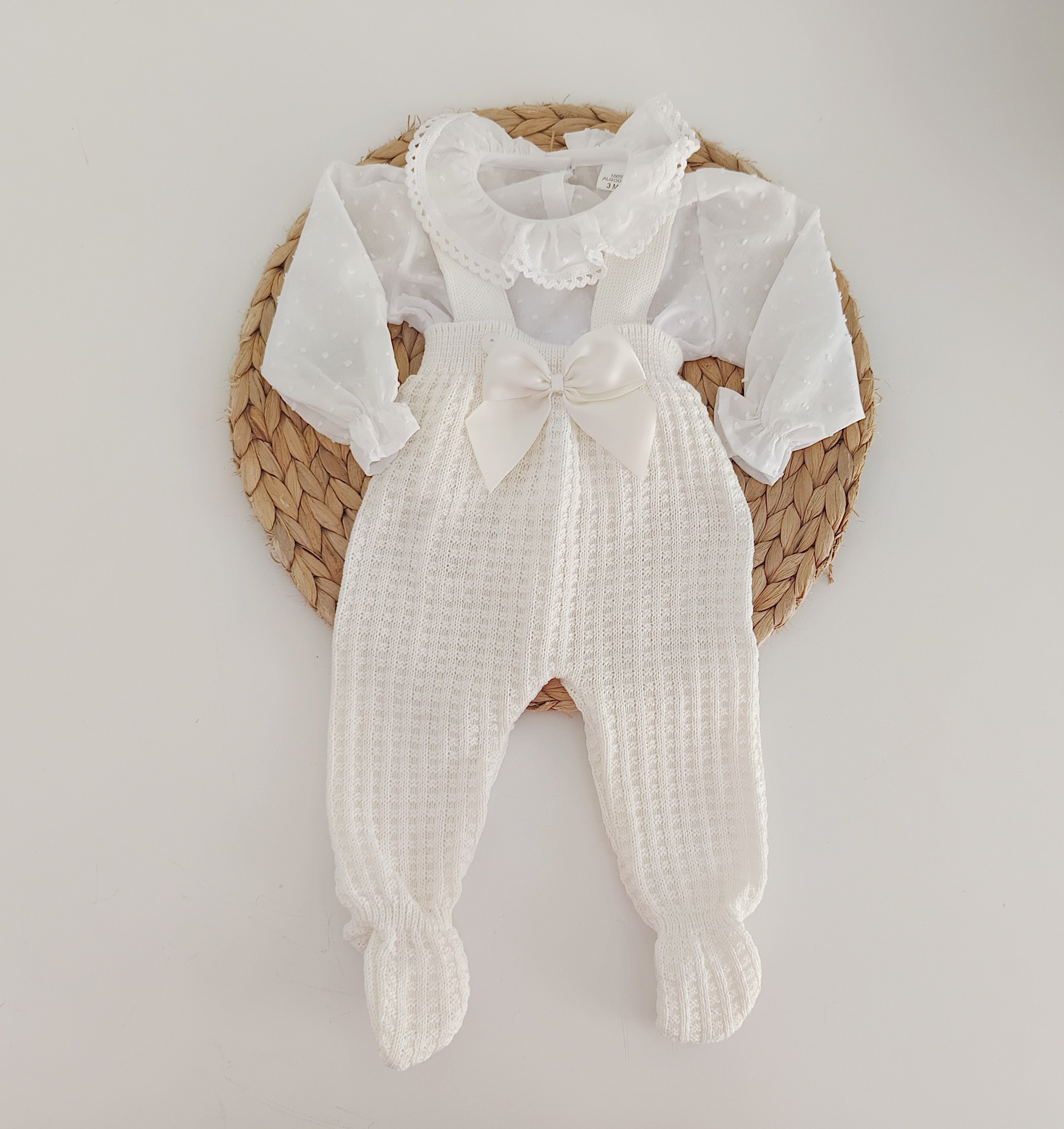 Jardineiras de Malha c/ blusa Plumeti Pérola