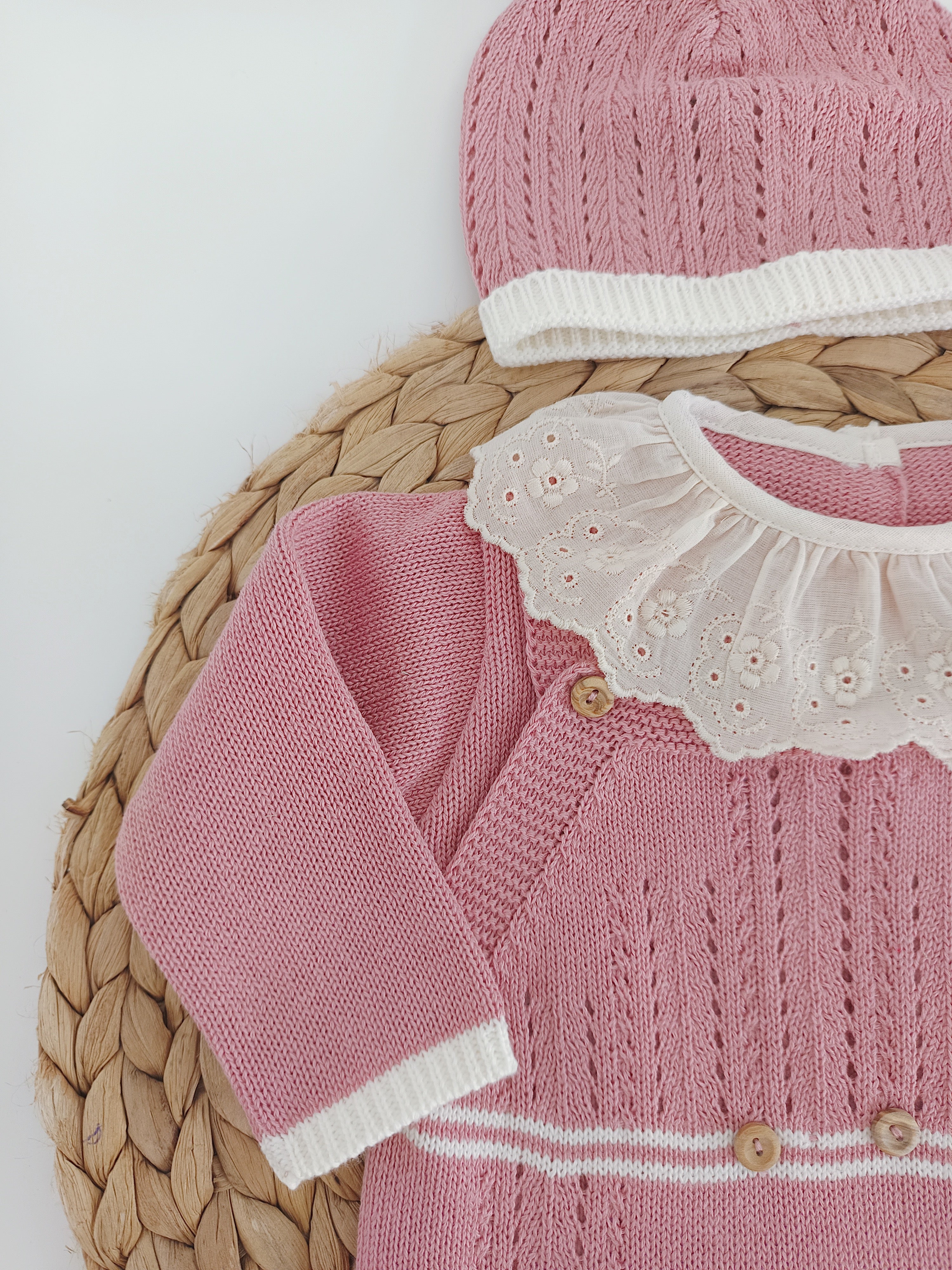 Jardineira Malha Saída Maternidade com Gola Botões Rosa Velho