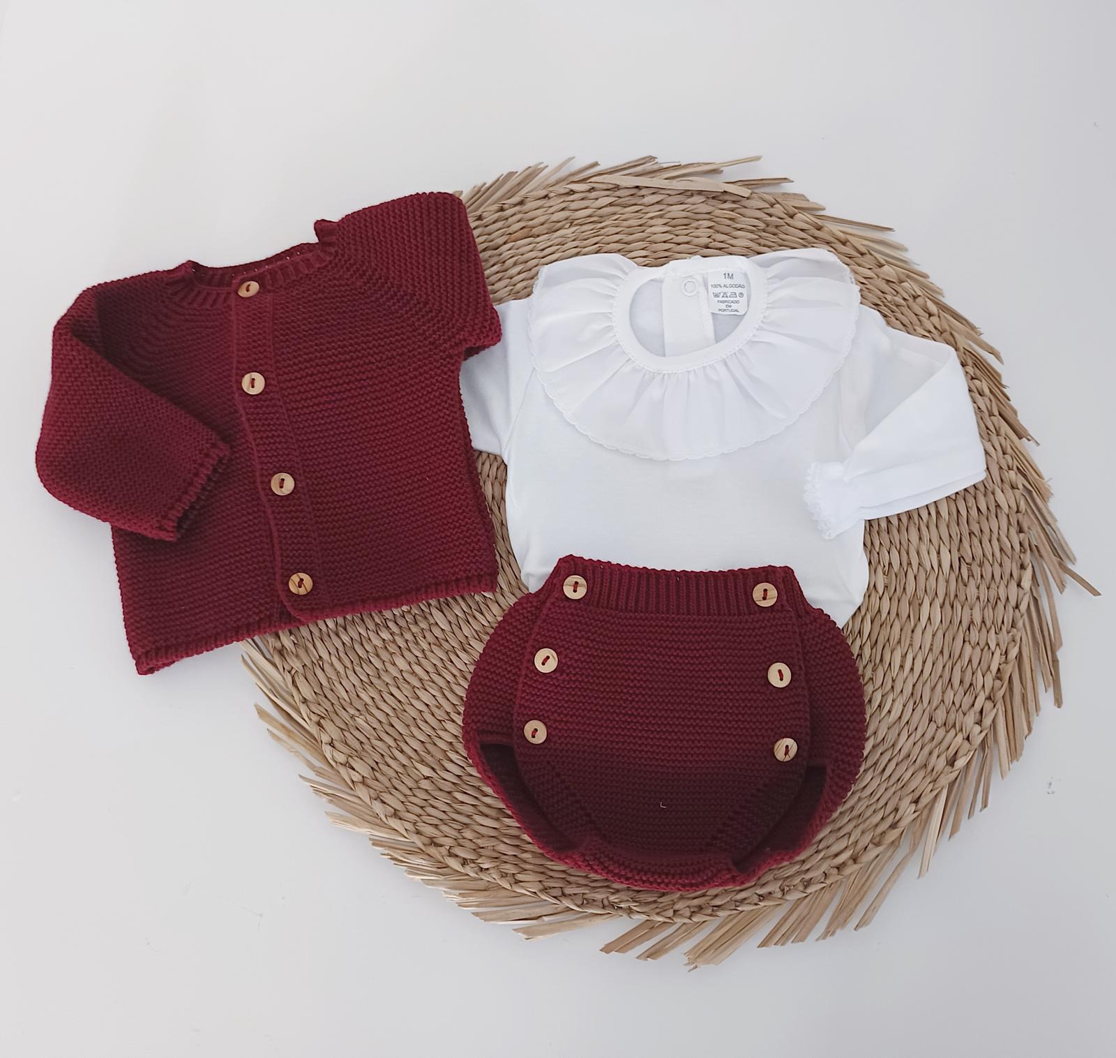 Conjunto Bebé Tapa Fraldas Casaco e Body de Gola Bordeaux