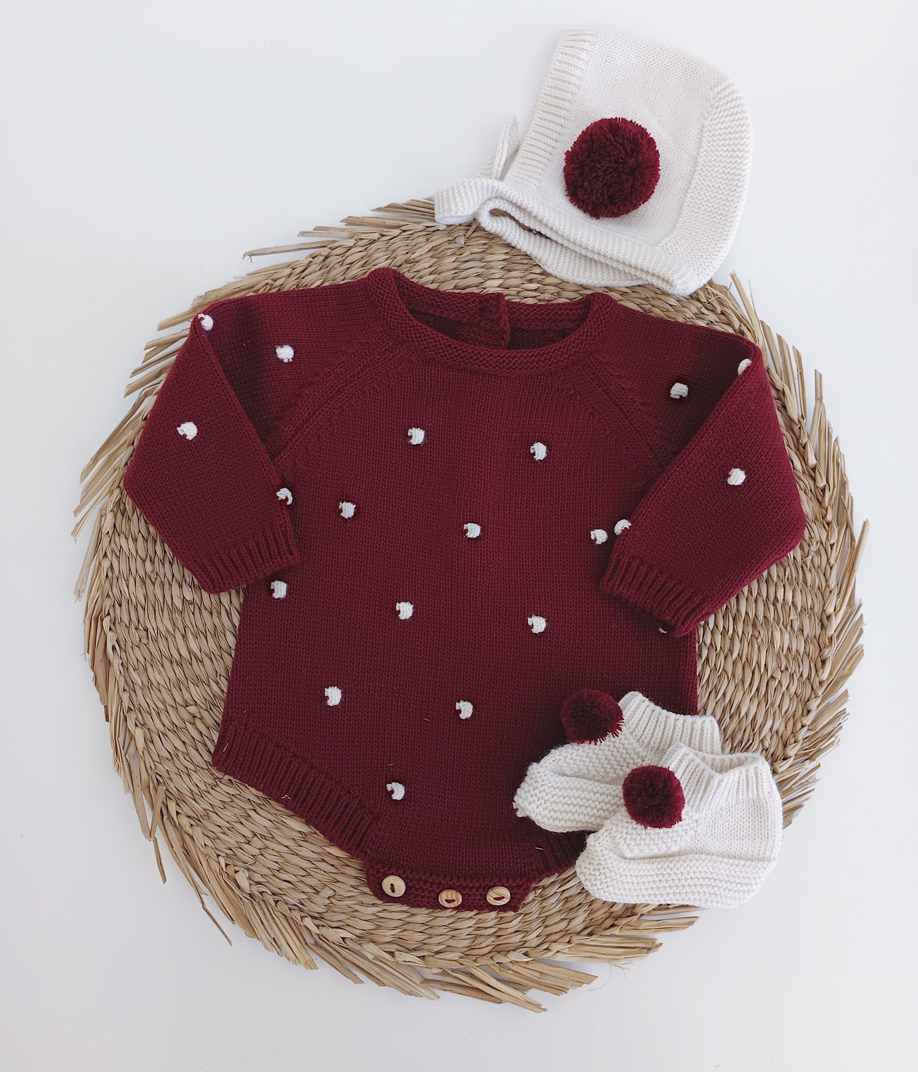 Fofo de Malha Pompons com touca e carapins Bordeaux