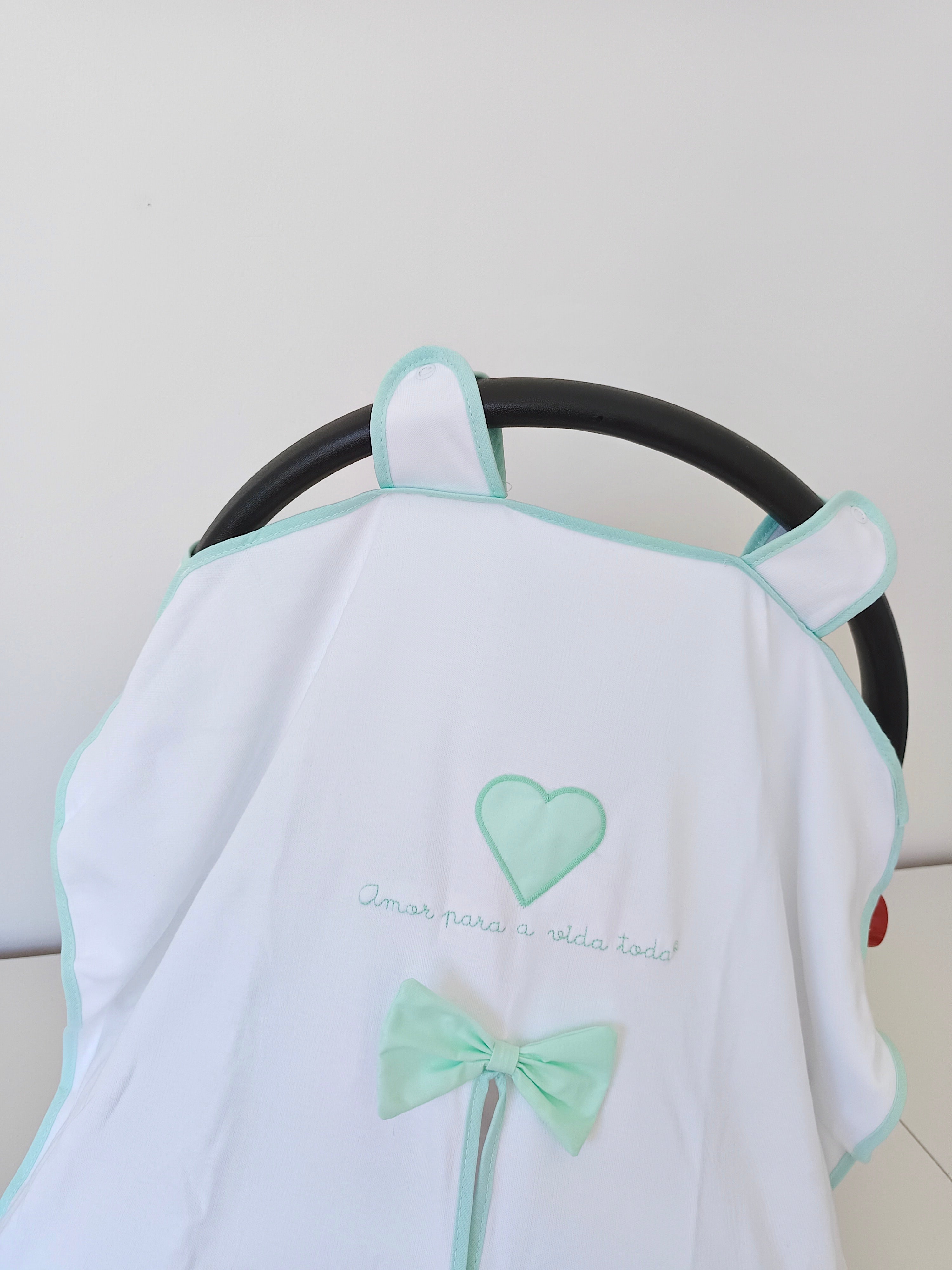 Amor Para a Vida Toda® | Fralda Tapa Ovo Cortina Verde Água