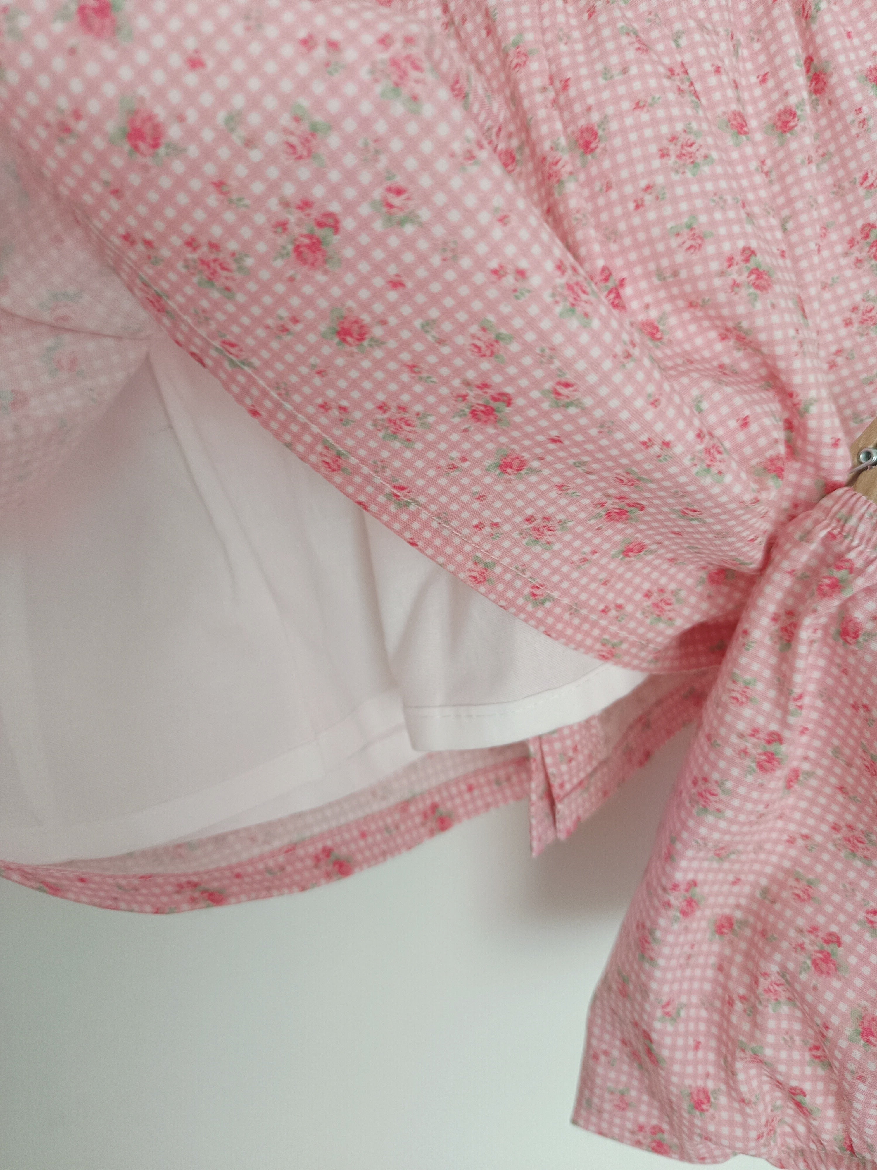 Vestido com Tapa Fraldas Flores Rosa