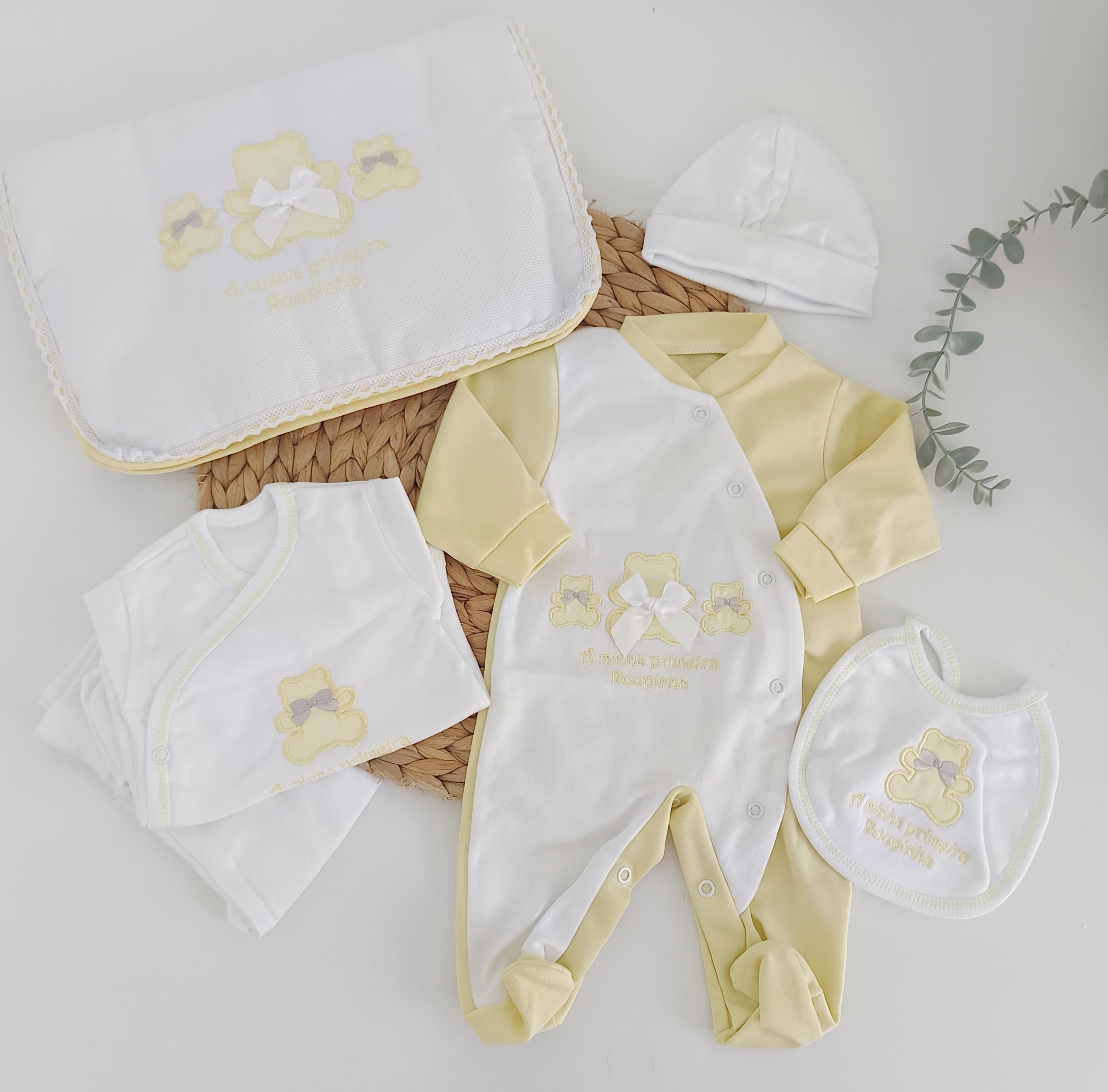 Conjunto de Primeira Roupinha Algodão Amarela