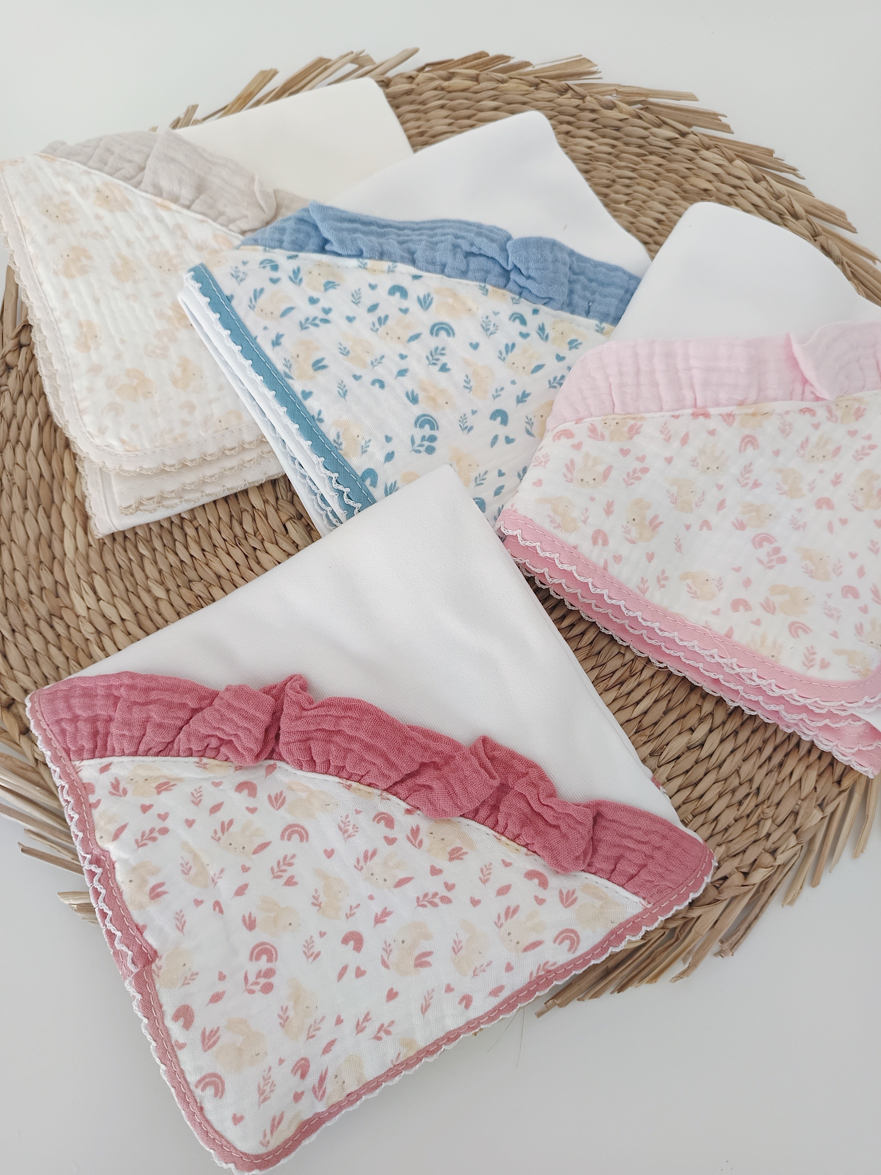 Fralda Algodão com Folho Coelhos