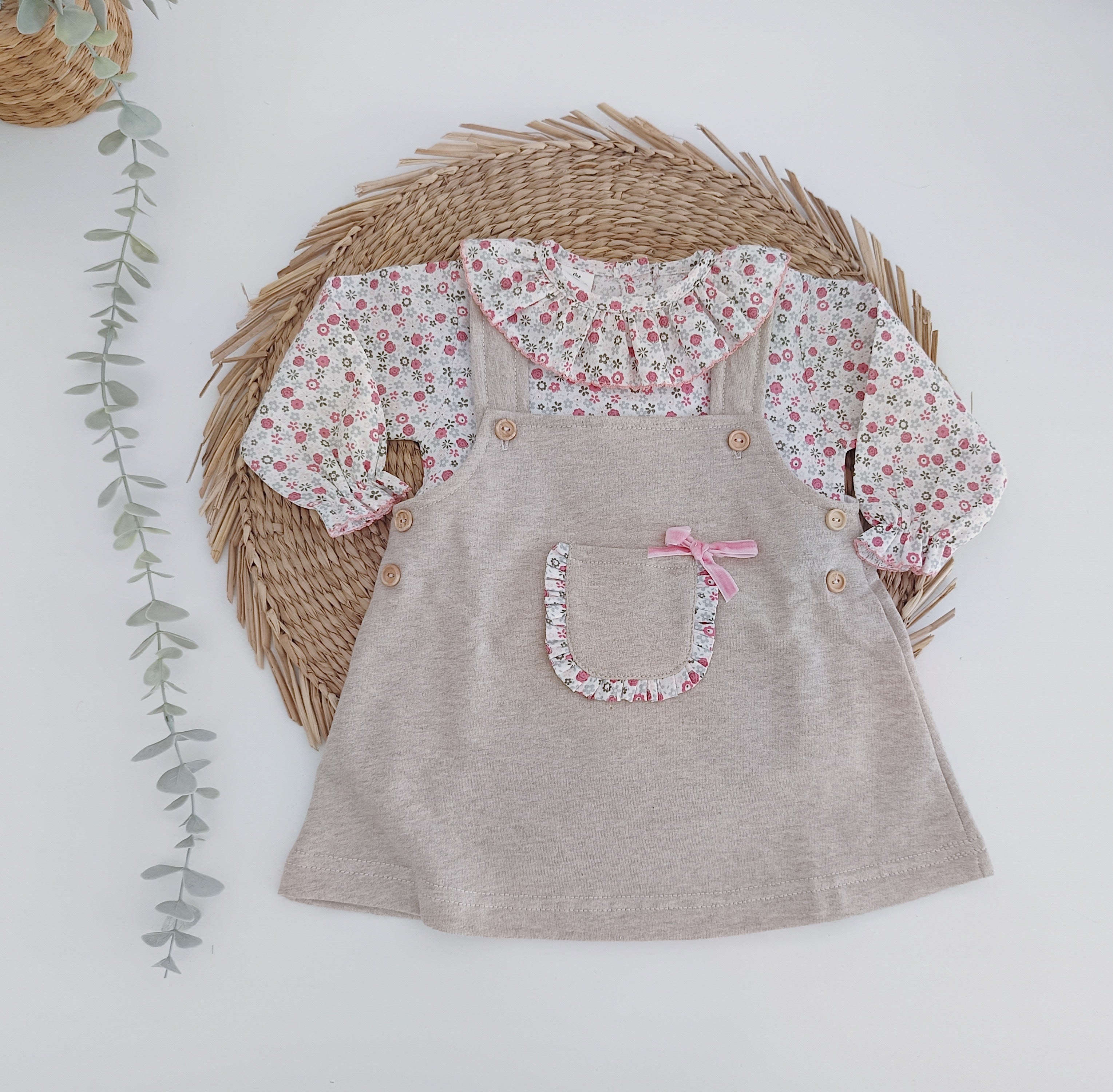 Vestido com Blusa Flores Areia