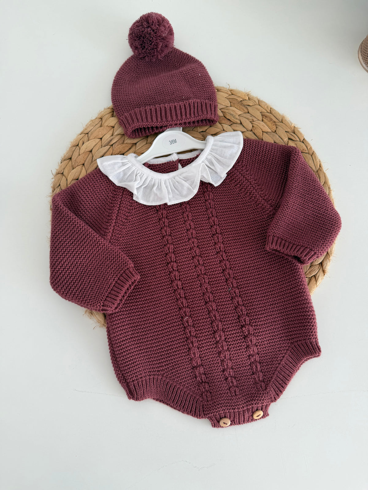 Fofo de Malha com Gola e Gorro Pompom Beringela