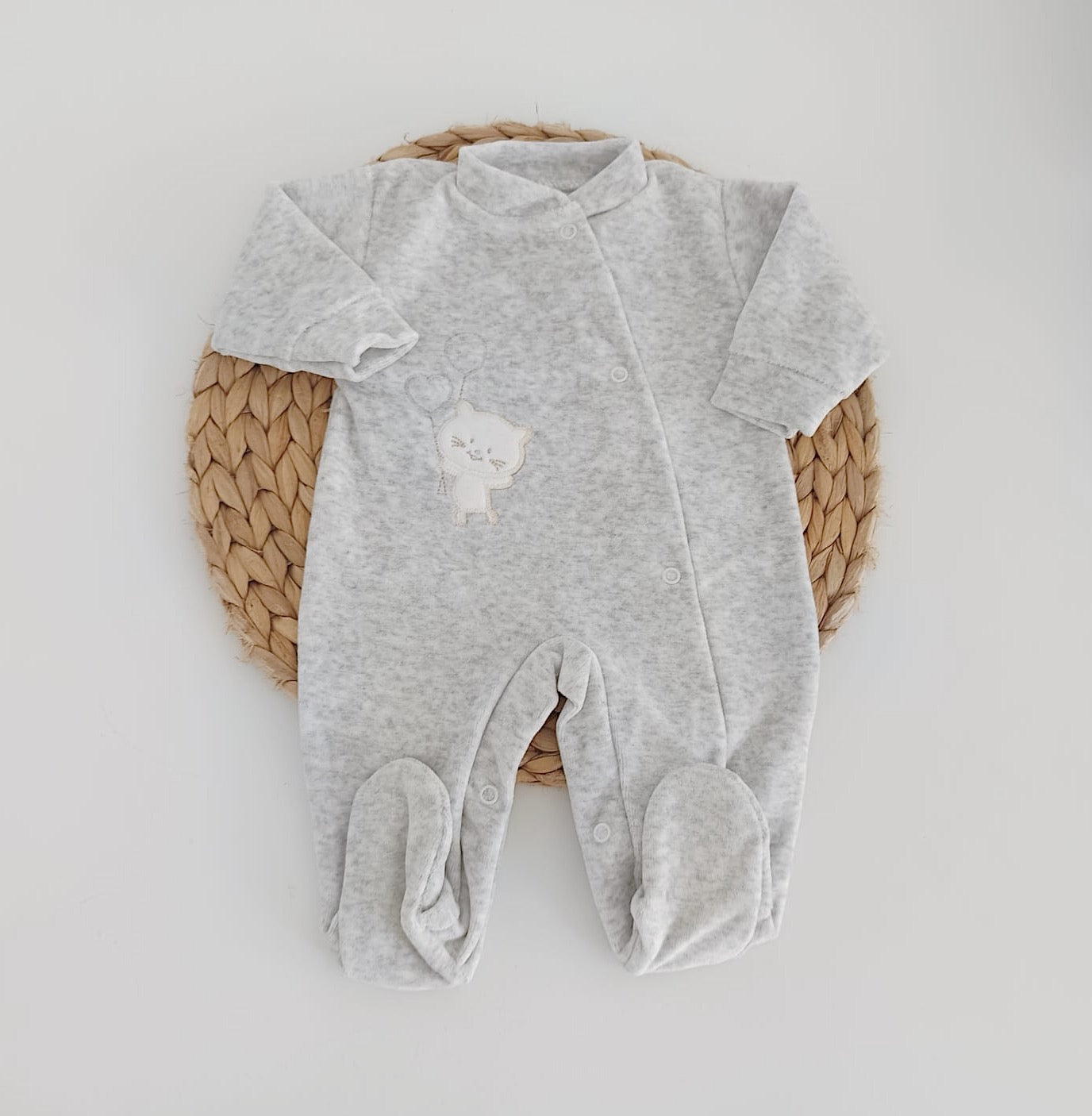 Babygrow de Veludo Urso Gatinho Cinza