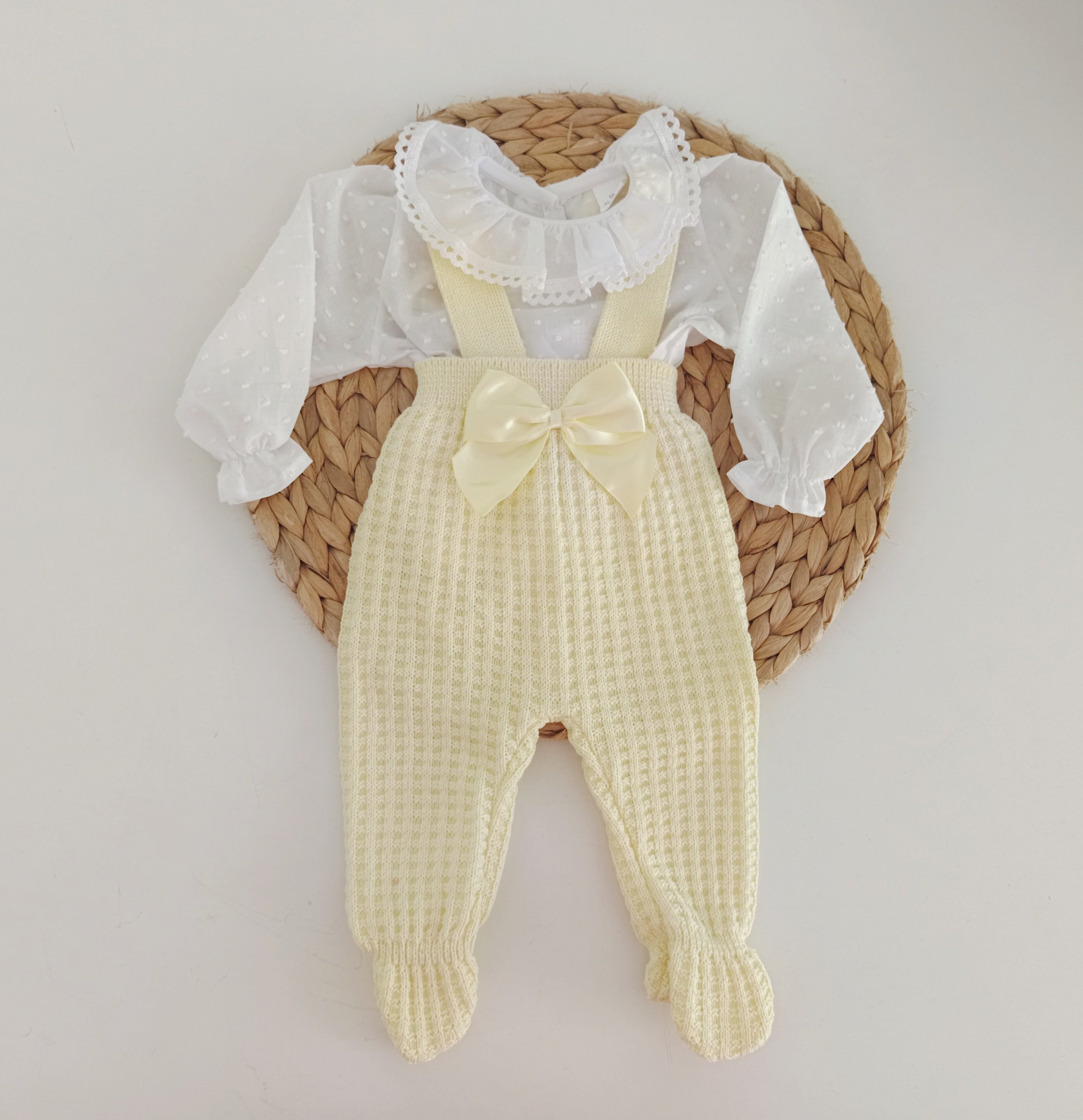 Jardineiras de Malha c/ blusa Plumeti Amarelo