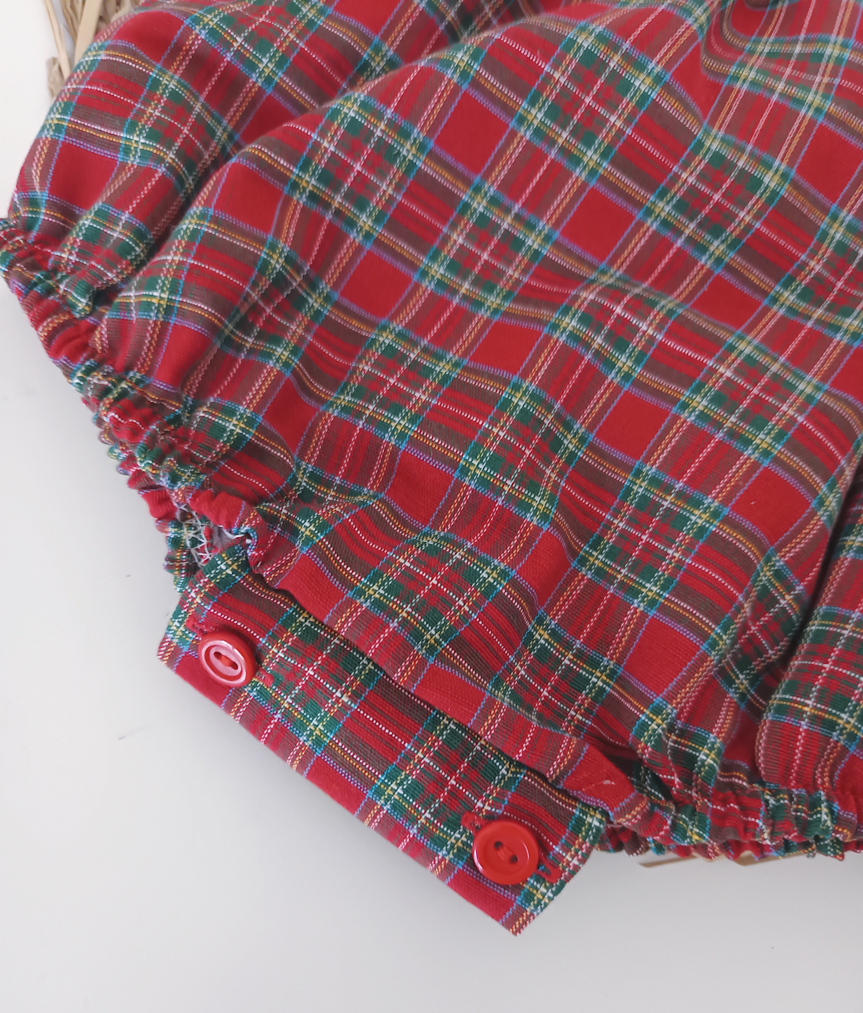 Fofo Xadrez com Laço Vermelho