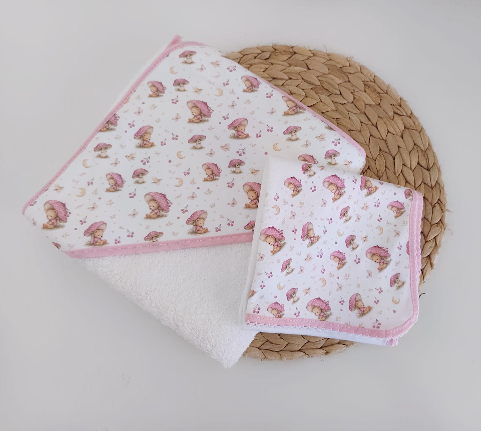 Conjunto Toalha de banho e Fralda para bebé Cogumelos Rosa