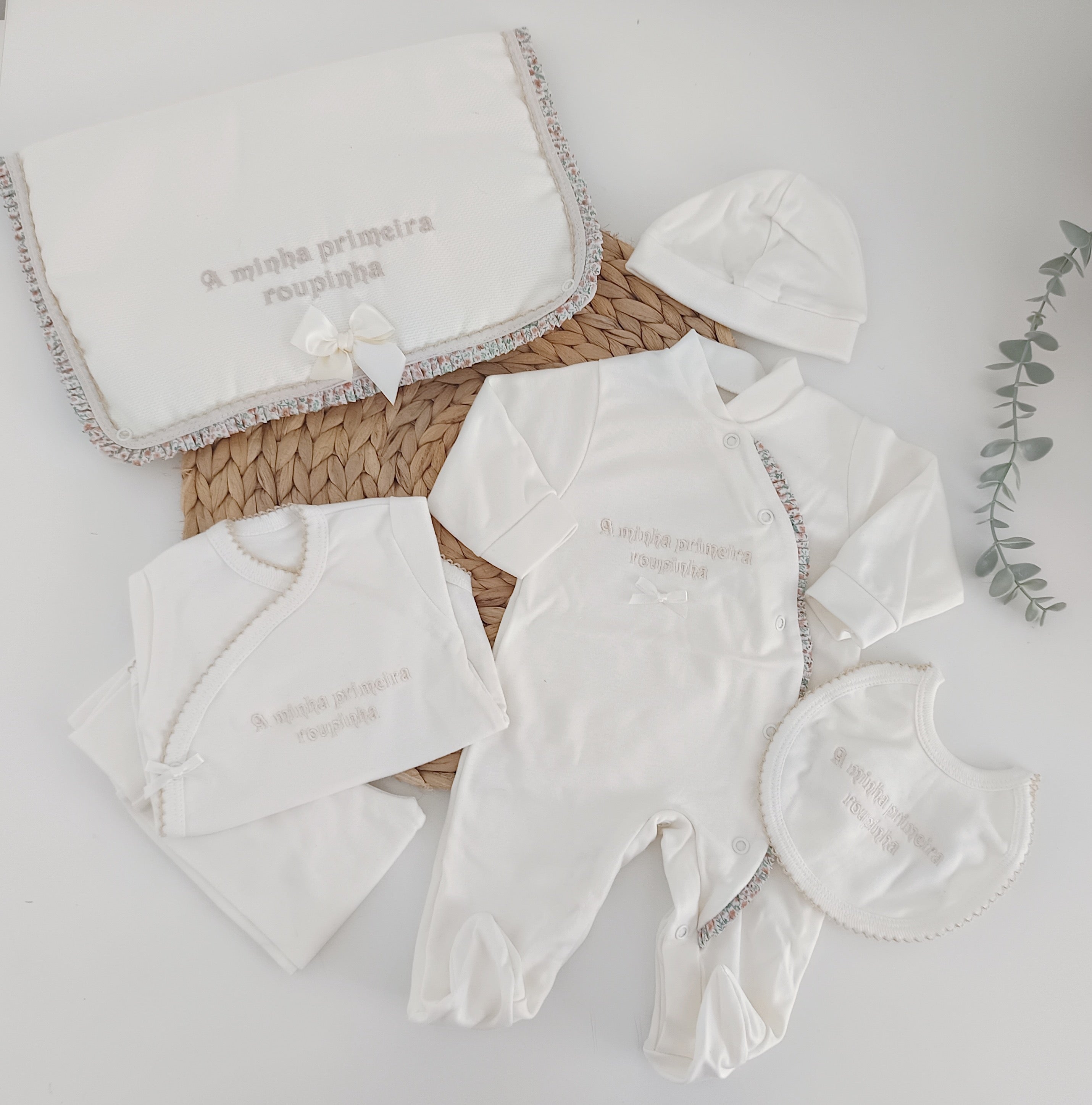 Conjunto de Primeira Roupinha Algodão Flores Pérola