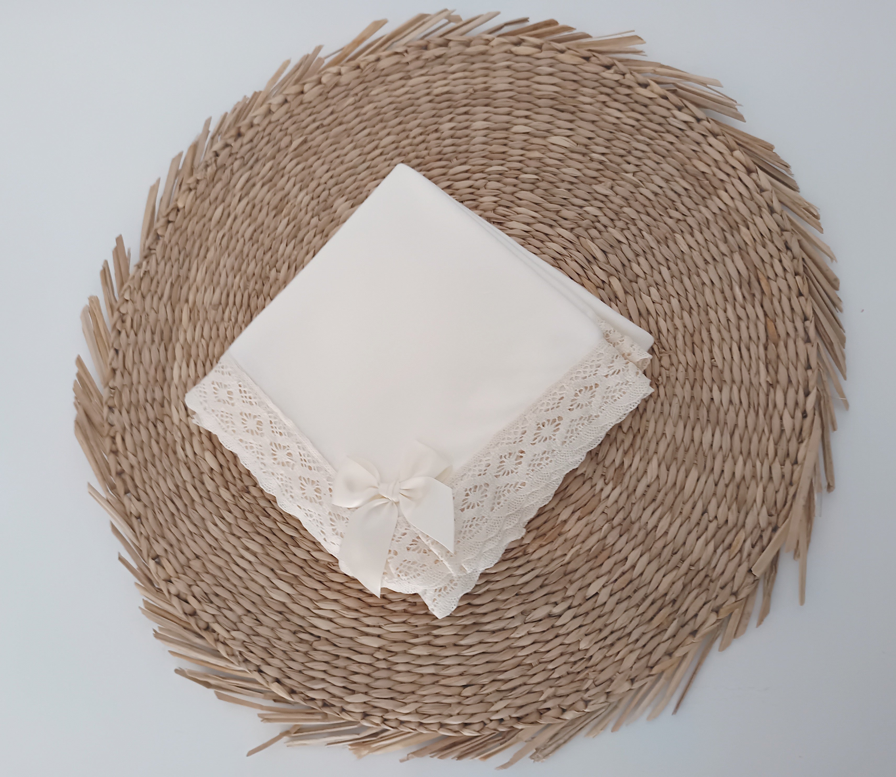 Fralda Algodão com aplicação de Renda e Laço Pérola