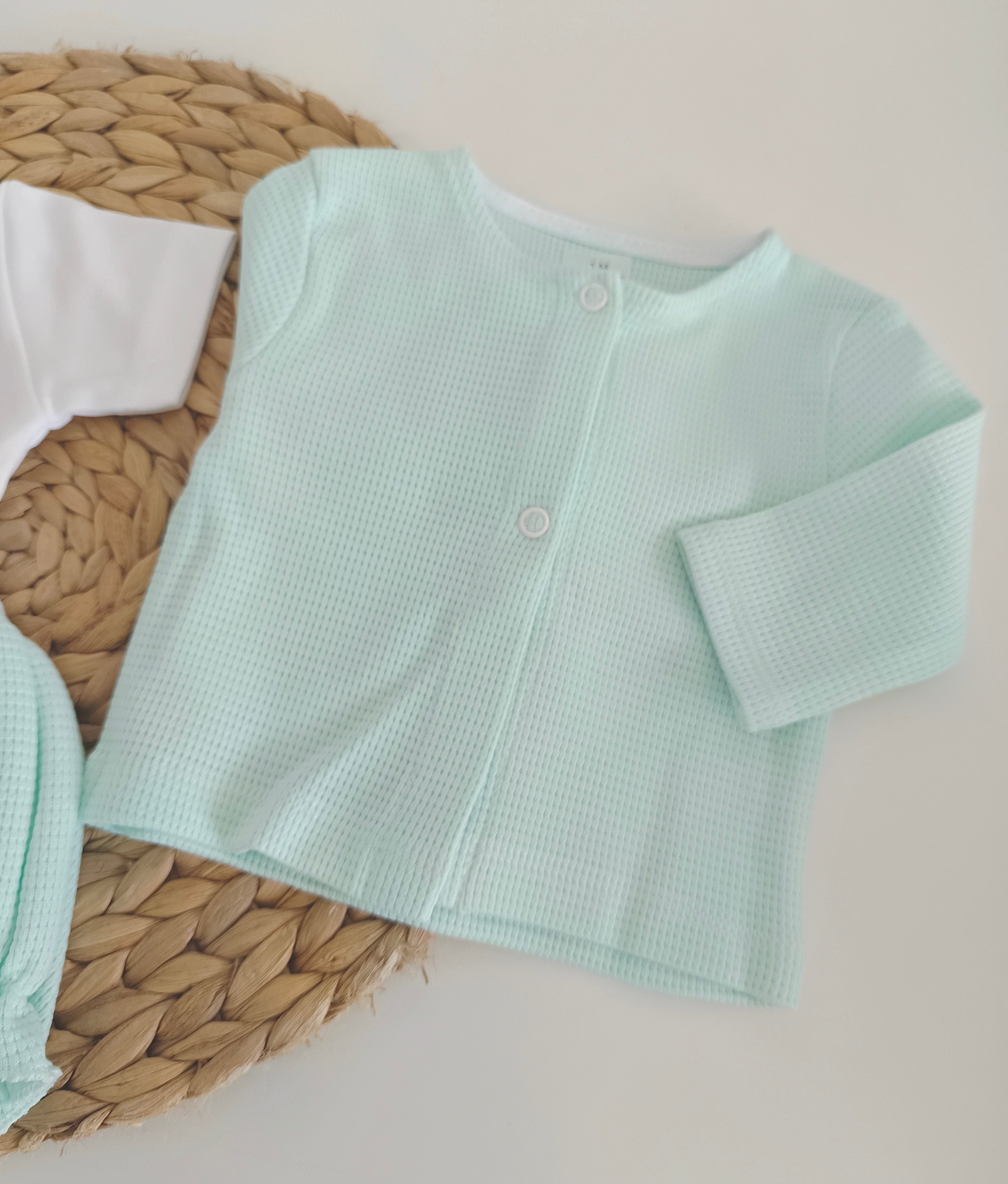 Conjunto Calções Casaco e Body de Gola Verde Água