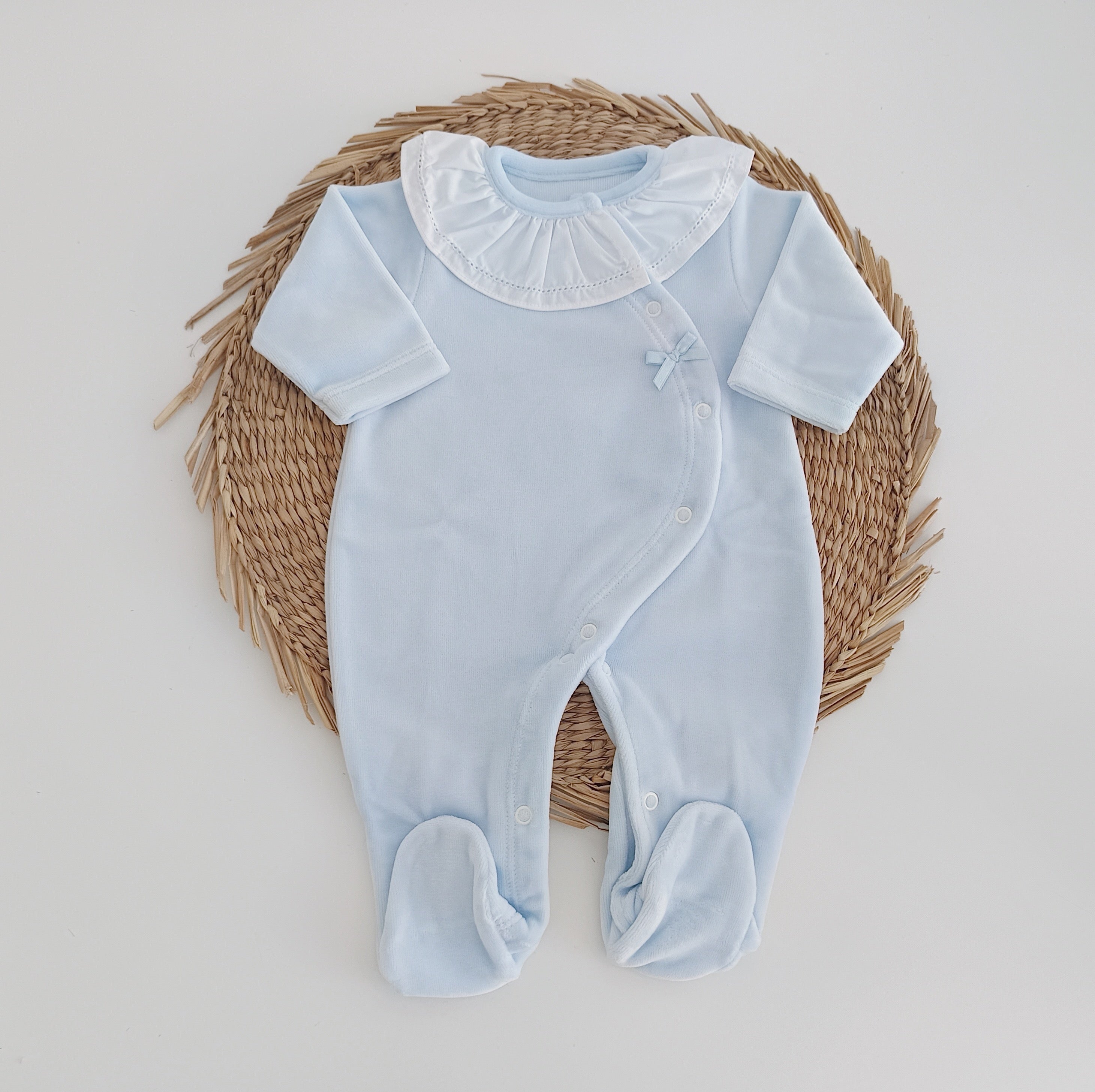 Babygrow Basic Lacinho Gola de Folho Azul