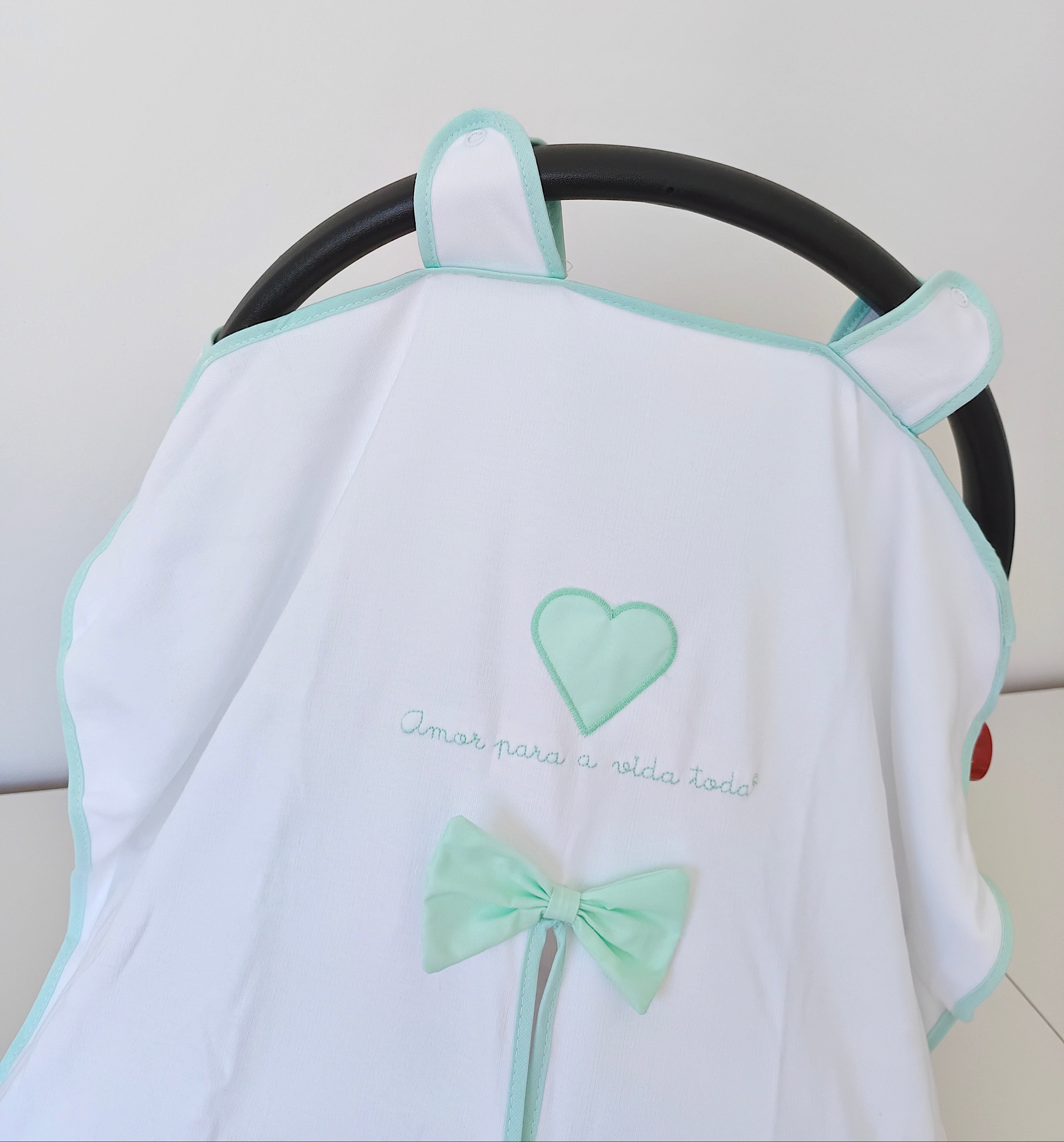 Fralda tapa ovo verde água babycoque com ventilação e proteção para bebé