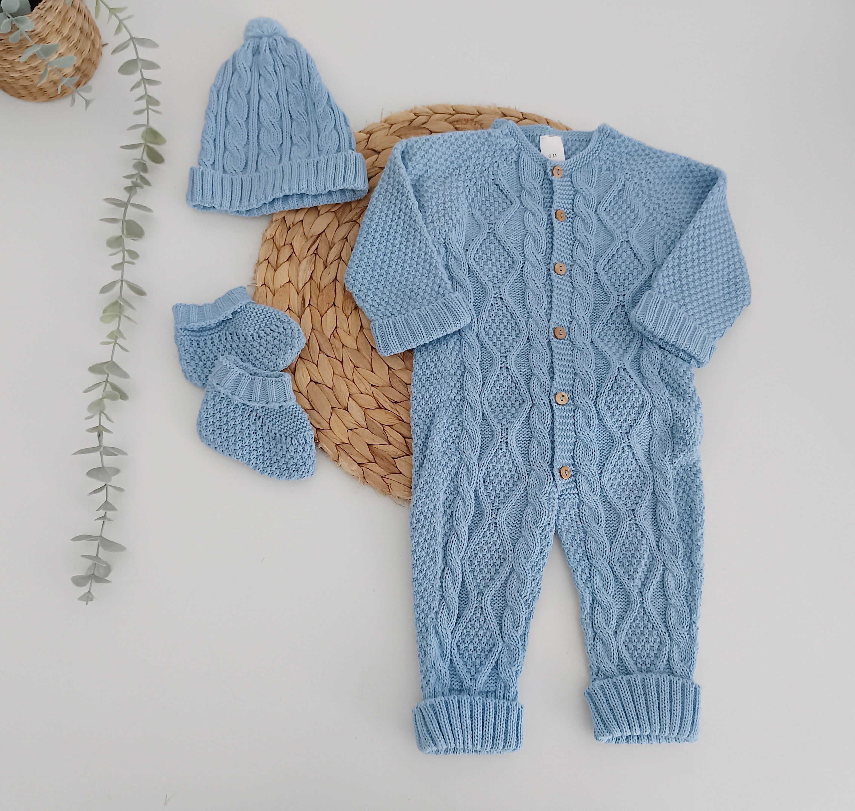 Babygrow de malha com gorro e carapins Jeans