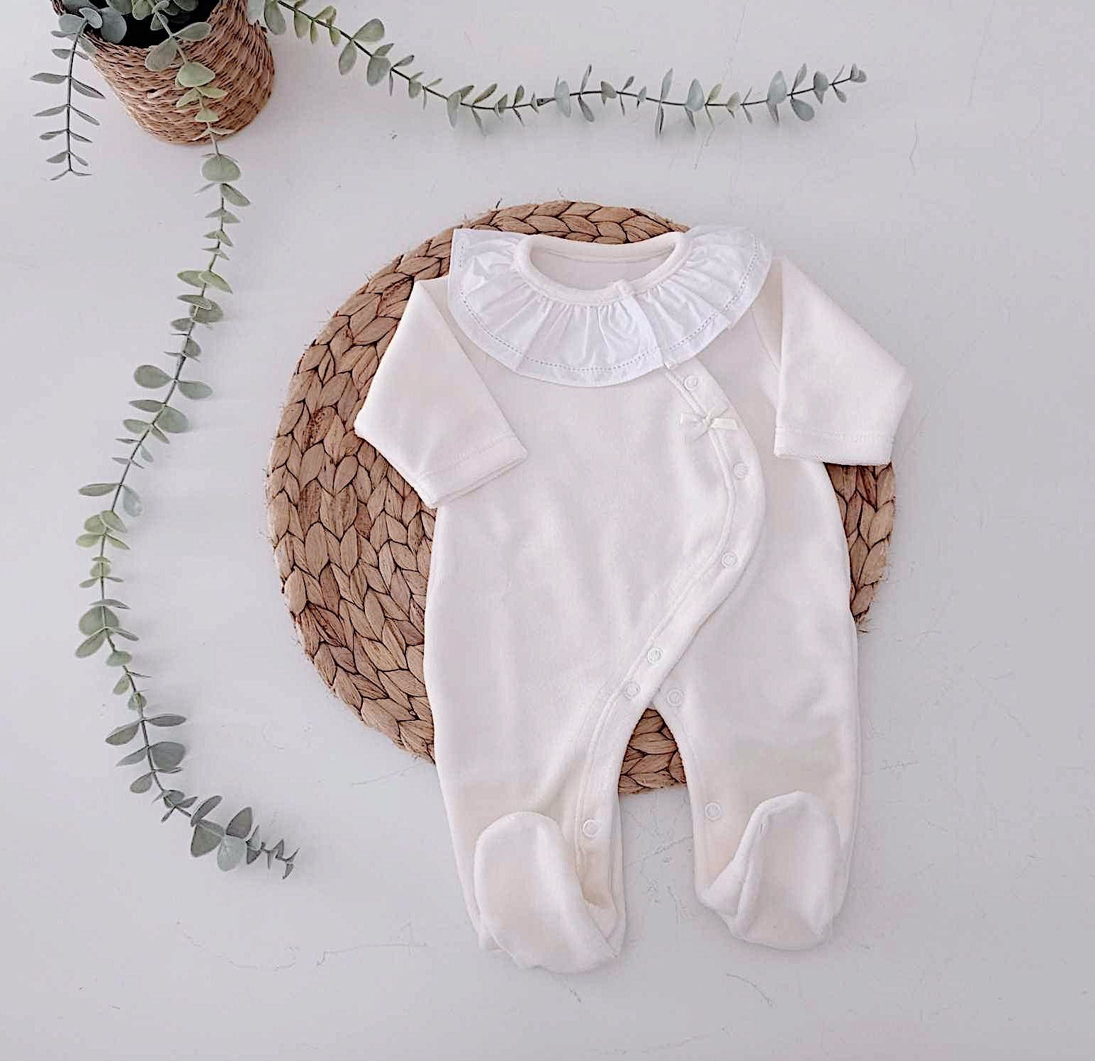 Babygrow Veludo Basic Gola Pérola