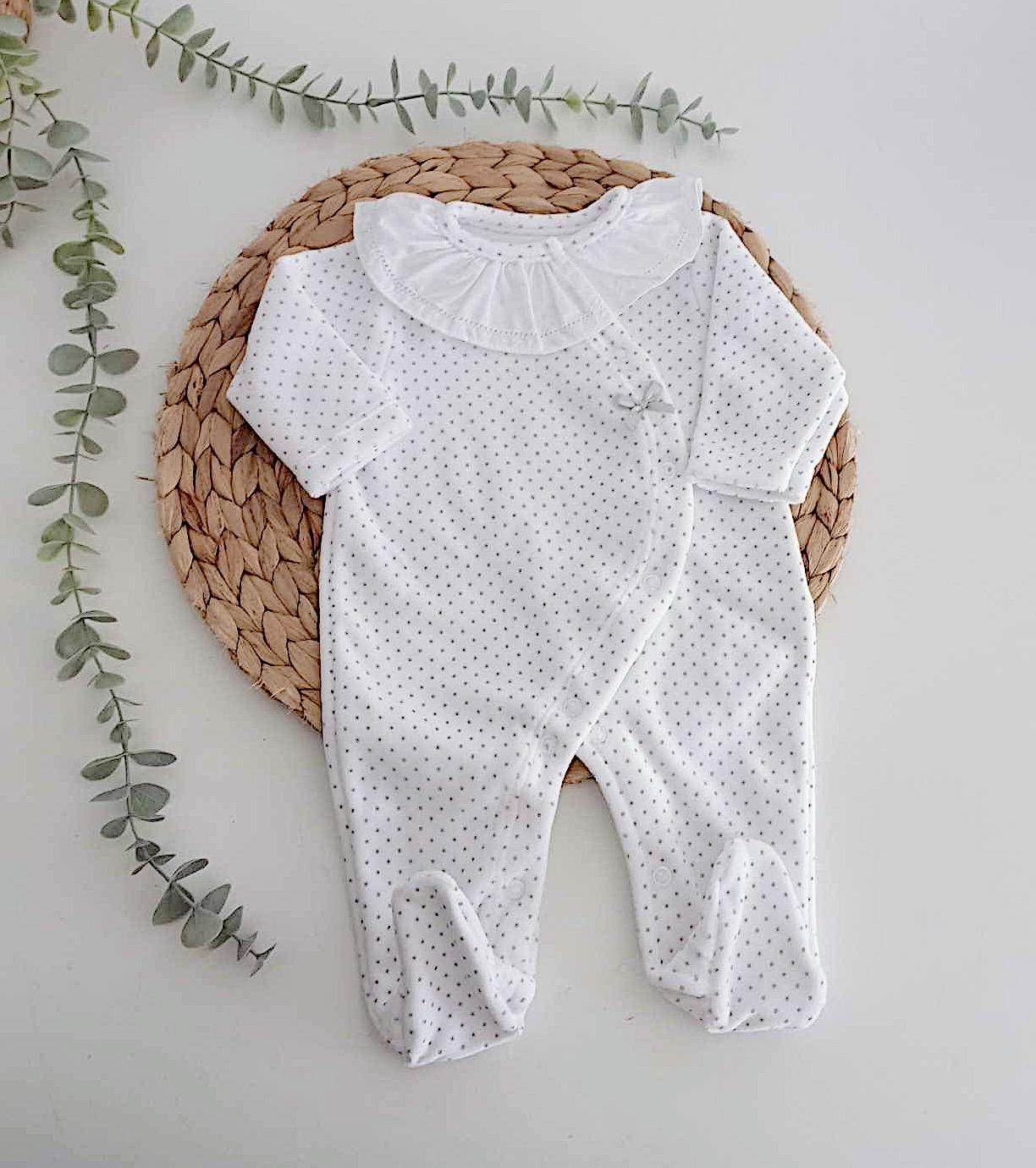Babygrow Veludo Basic Pintinhas Gola Branco Cinza