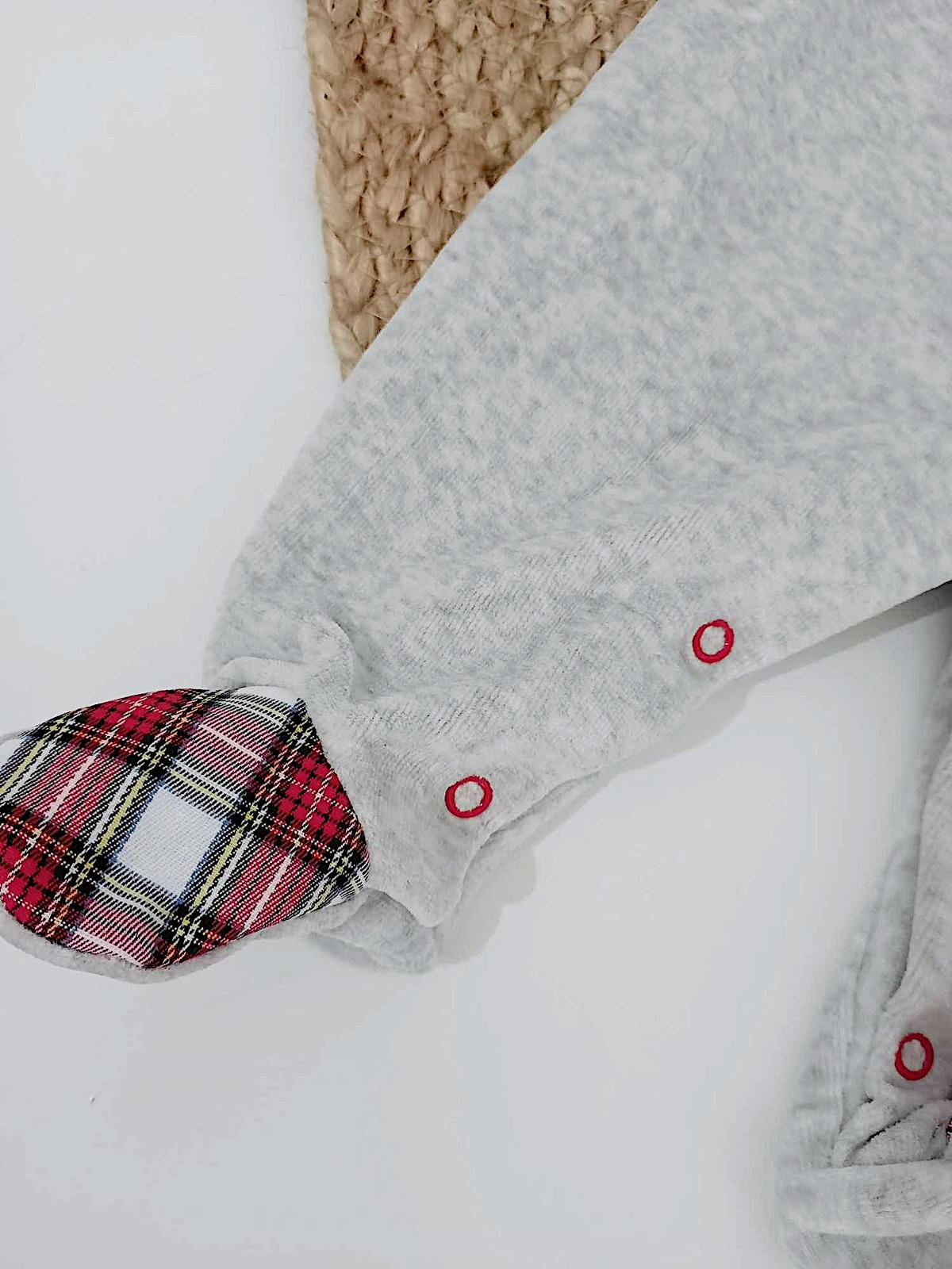 FitFiu Babies® | Babygrow Veludo Gola Folho com Xadrez Vermelho