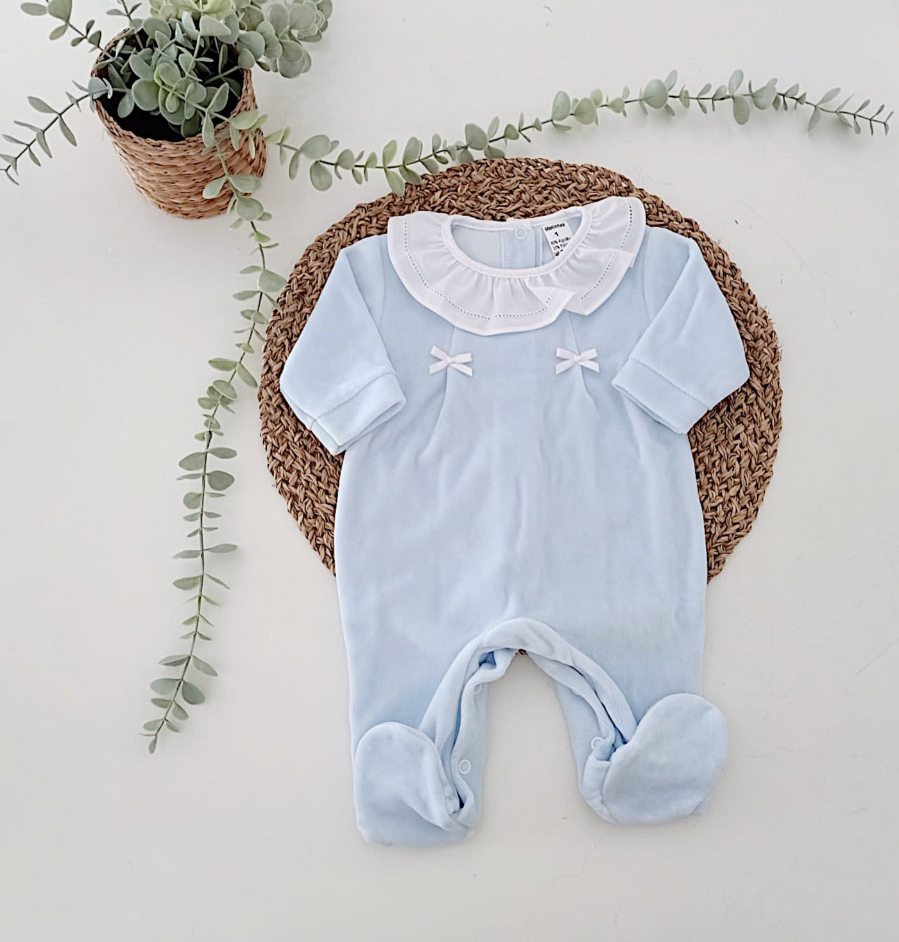 Babygrow com Dois Lacinhos e Gola Folho Azul