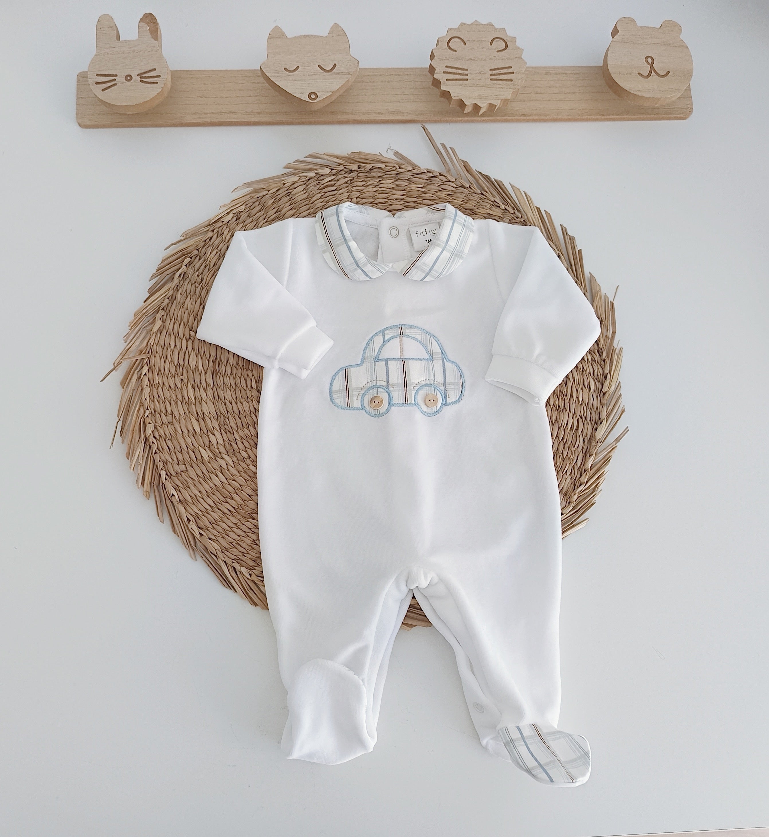 FitFiu Babies® | Babygrow Veludo Carrinho Branco Azul