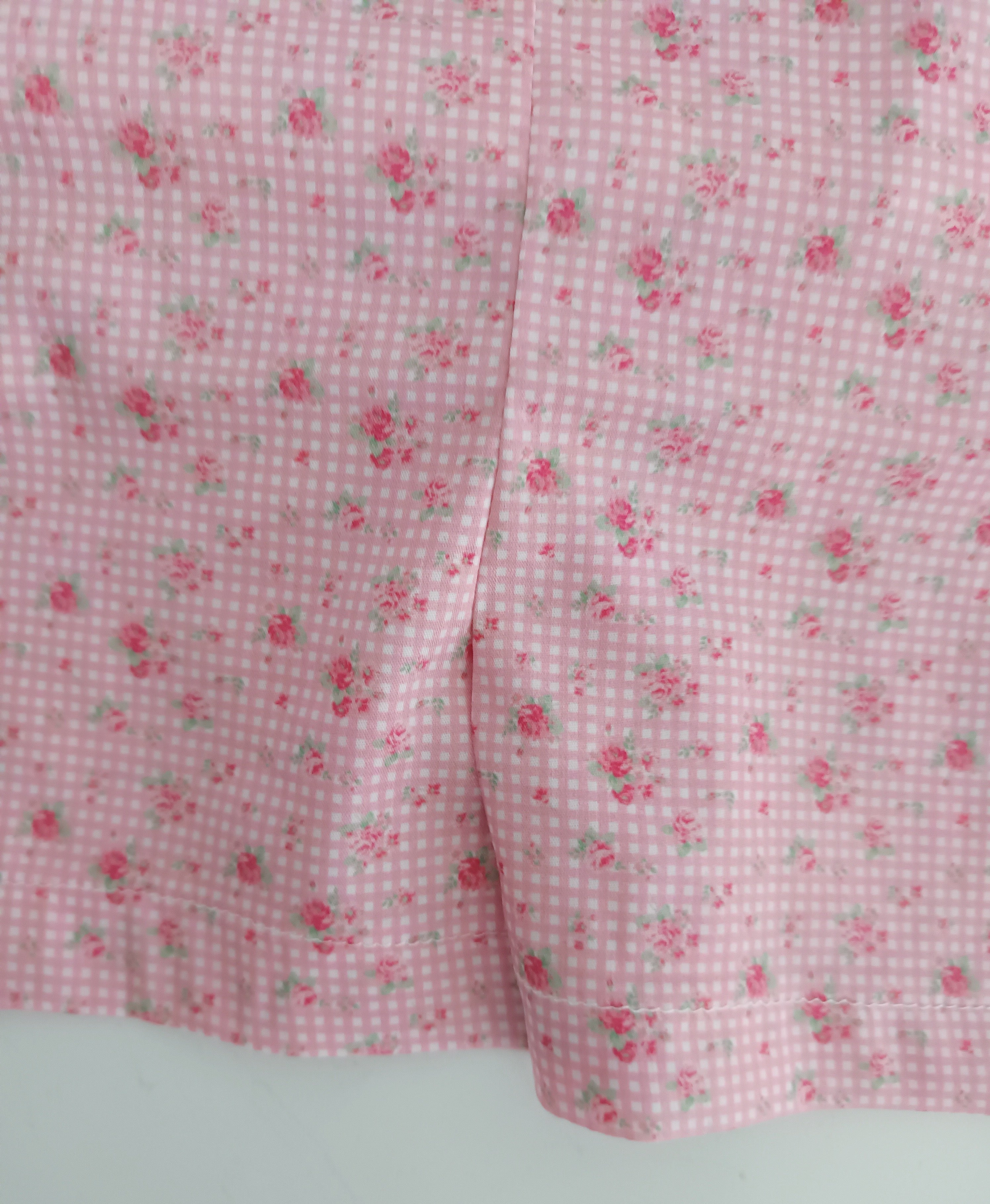 Macacão com Blusa de Gola e Flores Rosa