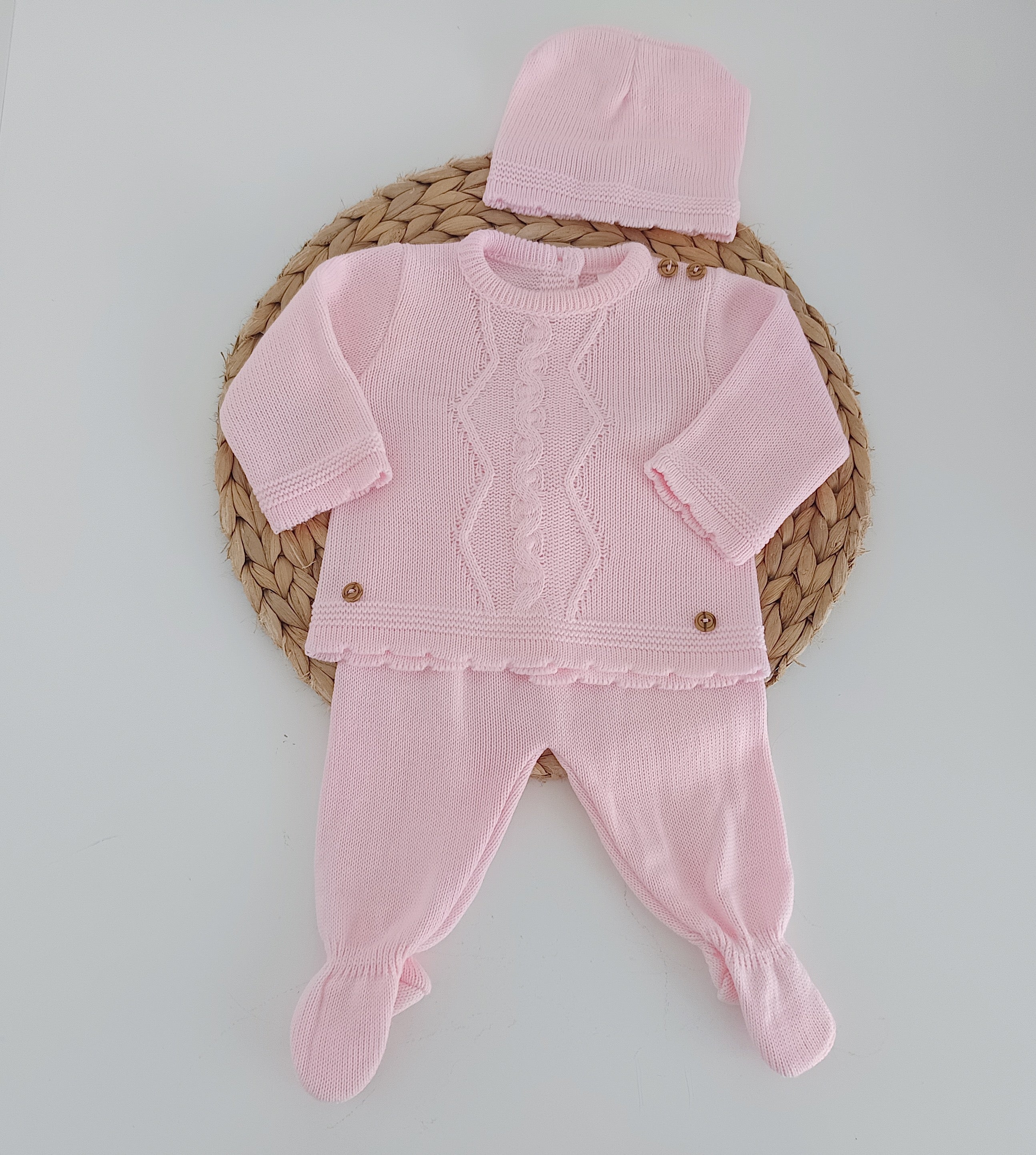 Conjunto de Malha Trança com Gorro Rosa