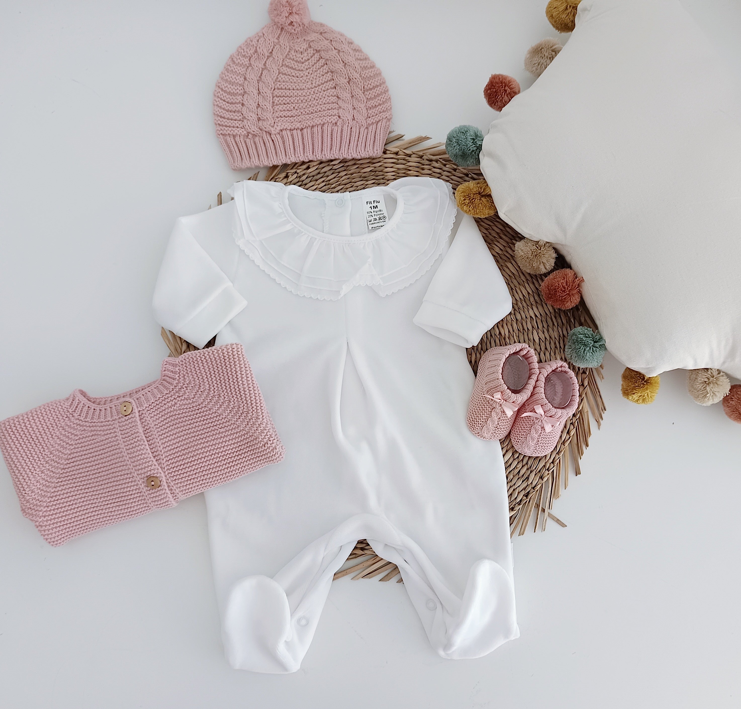 Conjunto Primeira Roupinha Babygrow Casaco Gorro e Carapins Rosa Velho