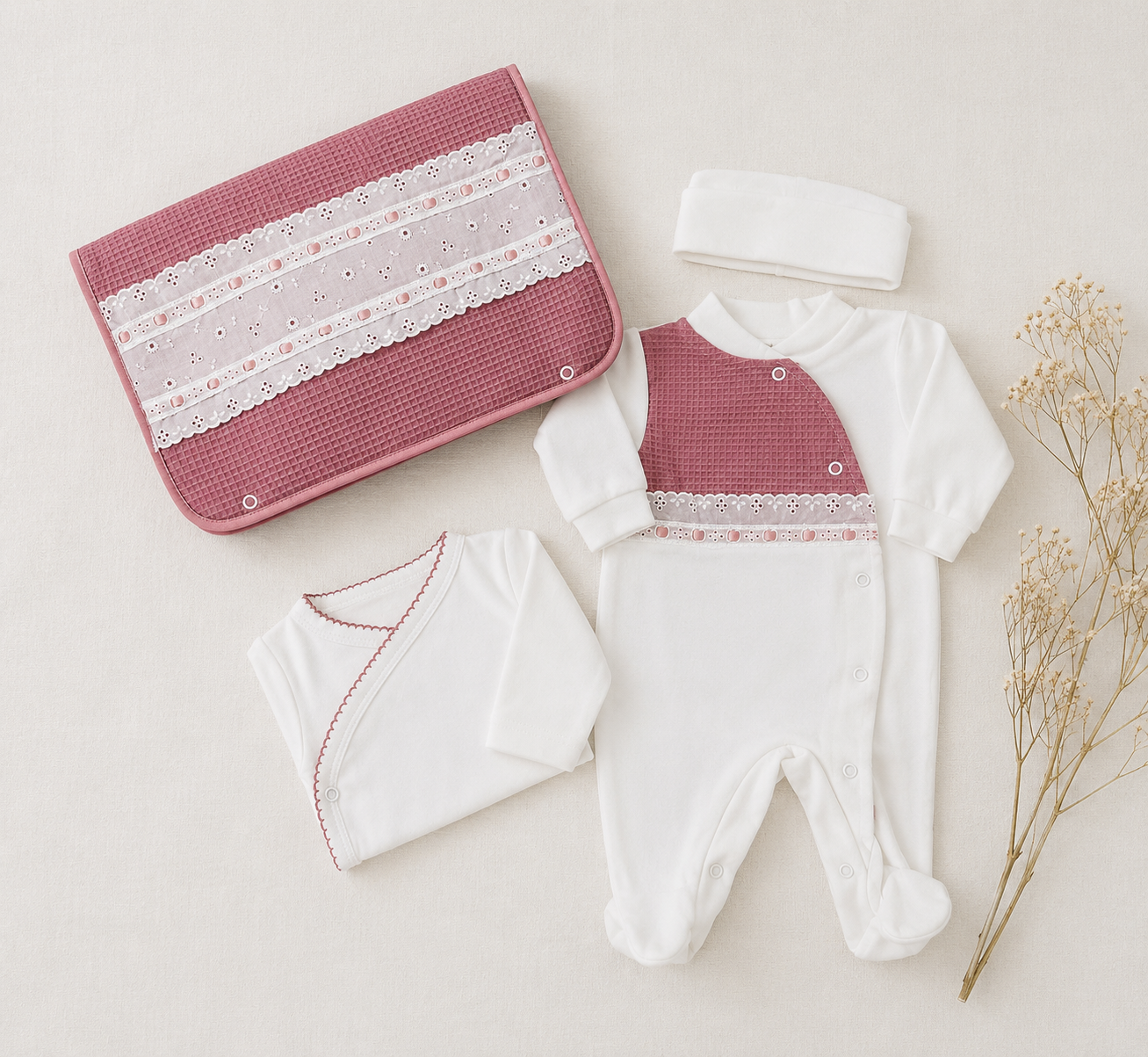 Conjunto de Primeira Roupinha Veludo Favos Rosa Velho