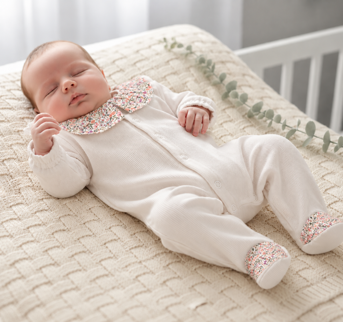 FitFiu Babies® | Babygrow Algodão com Gola Flores Areia