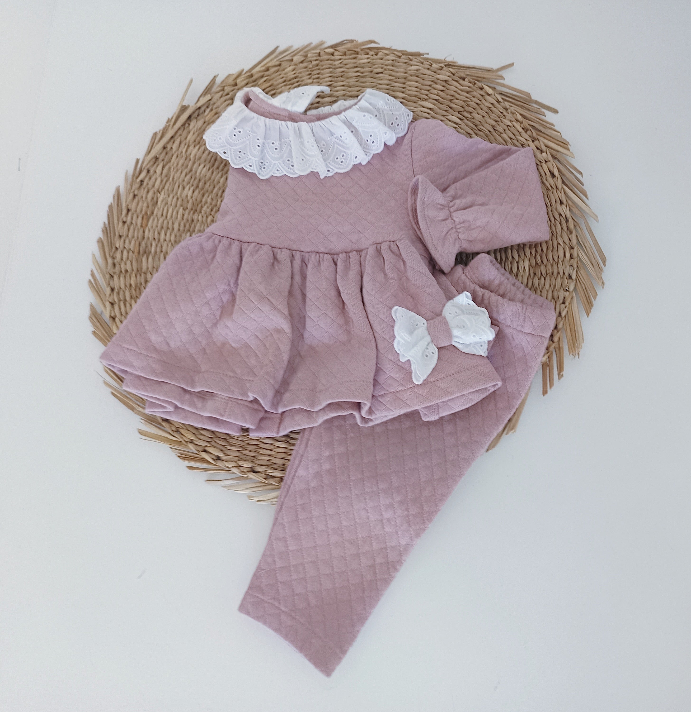 fato bebe rosa velho