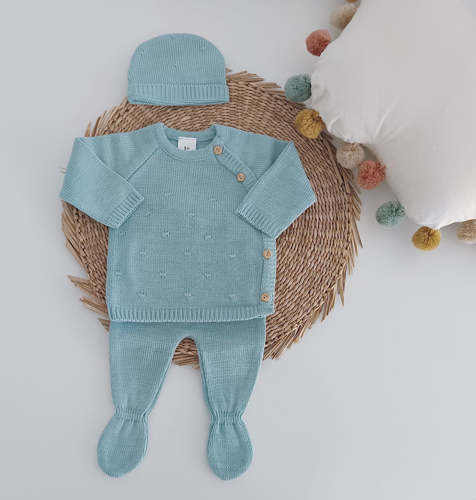 Conjunto de Malha Pompons em Relevo Botões com Gorro Verde