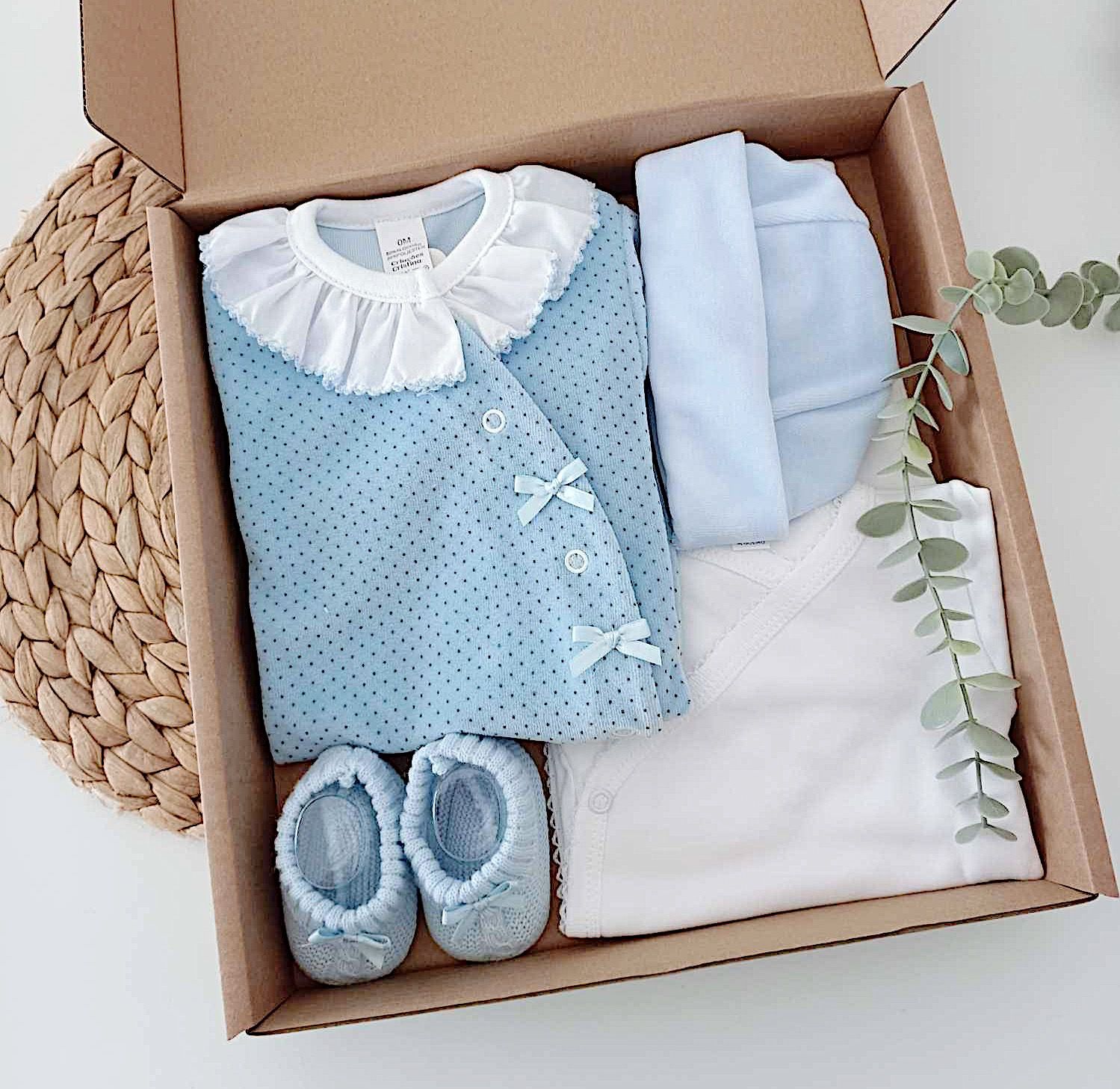 Conjunto de Primeira Roupinha Veludo Laço Pintas Azul
