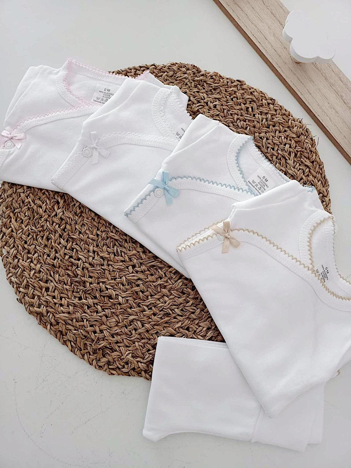 Conjunto interior body com calças com picueta com lacinho
