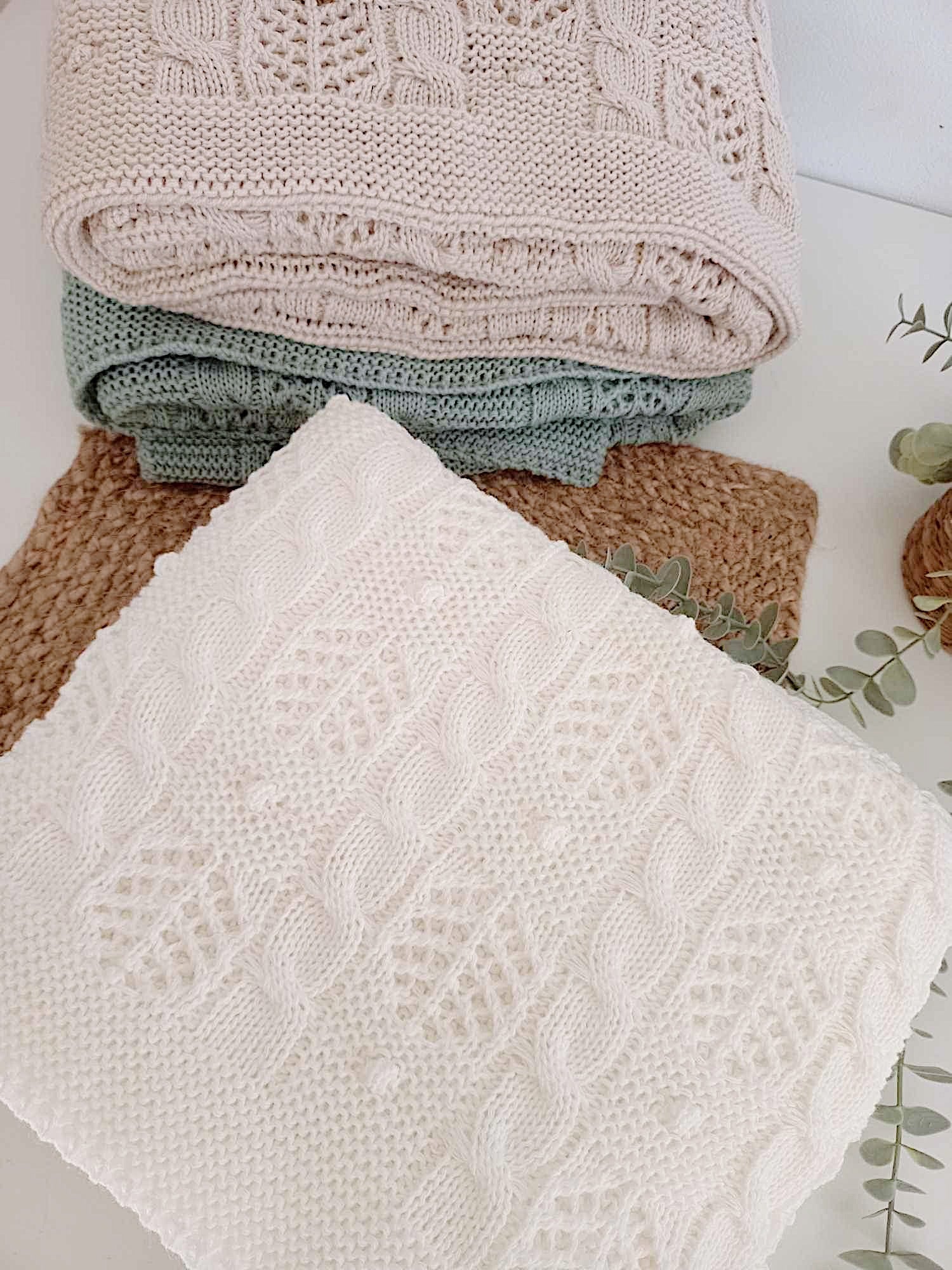 Manta de Malha Dupla Trabalhada da Avó