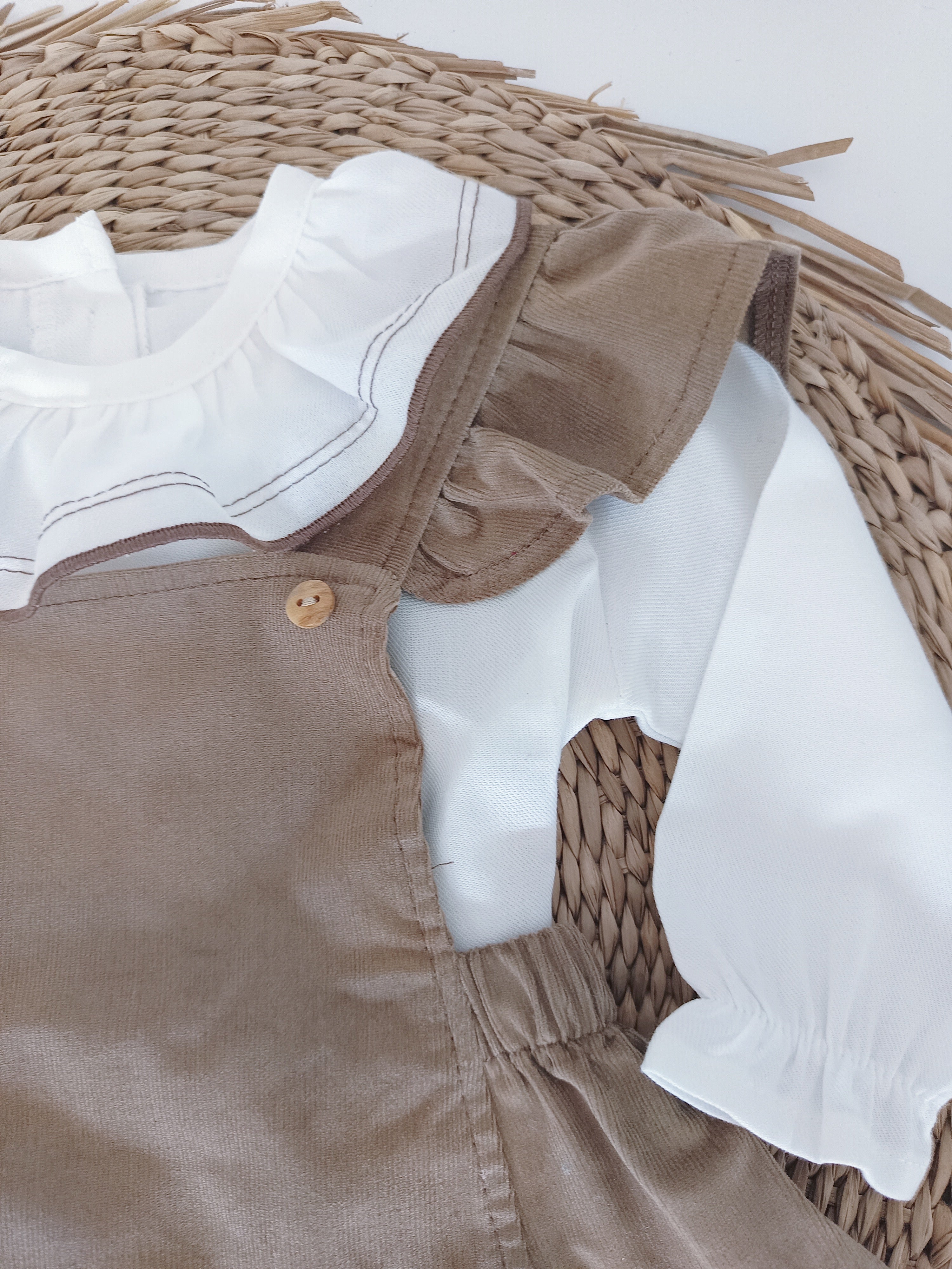 Vestido Saia de Peito de Bombazine Fina Castanho