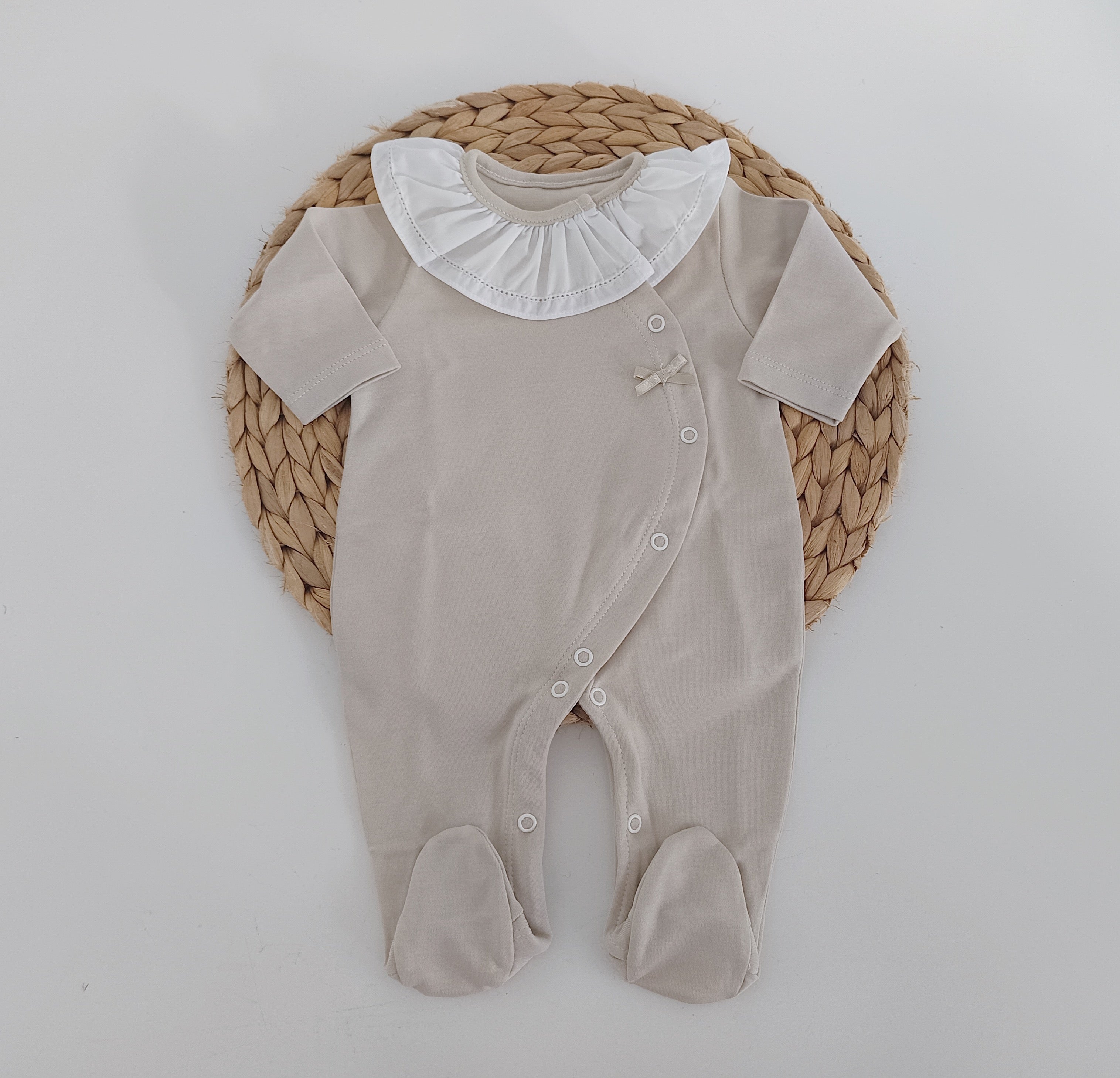 Babygrow Basic Lacinho Gola de Folho Areia