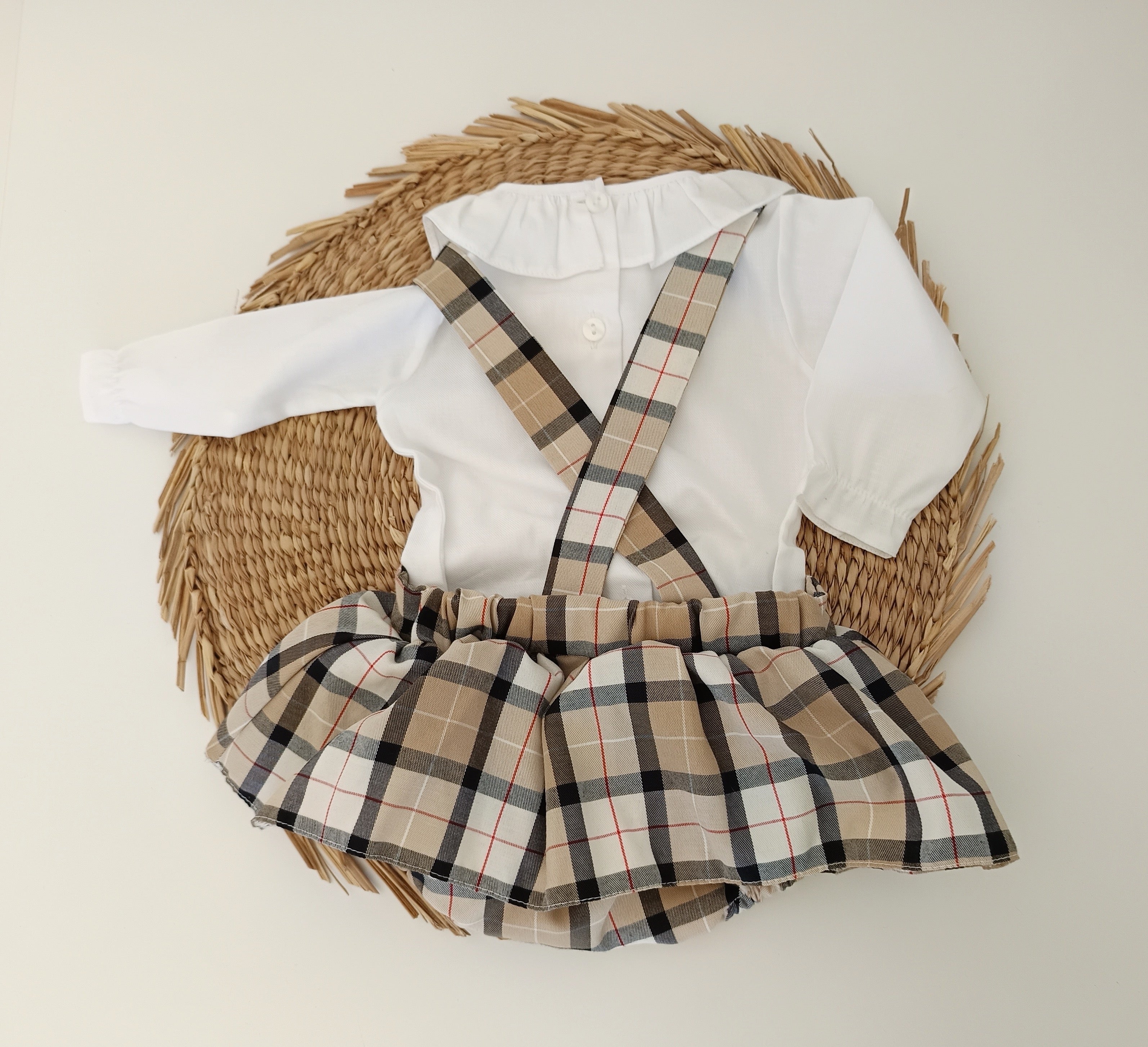 Fofo com Blusa Xadrez Laço Areia