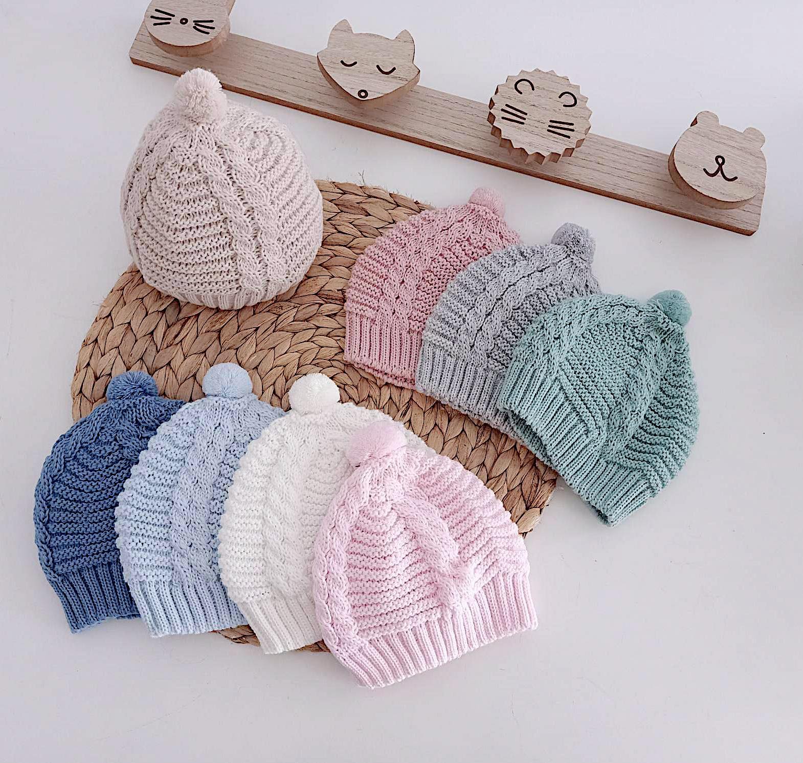 Gorros Bebé Pompom em Malha