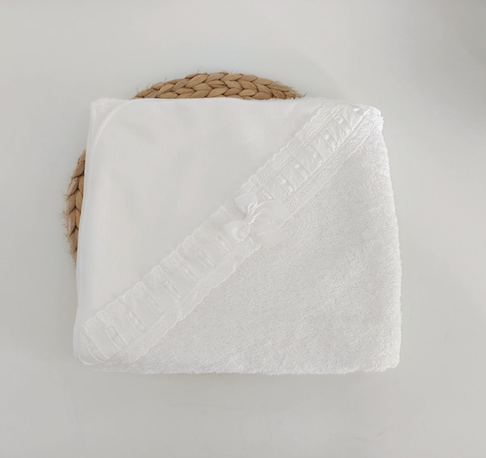 Toalhão de Banho para Bebé Renda Laço Branco