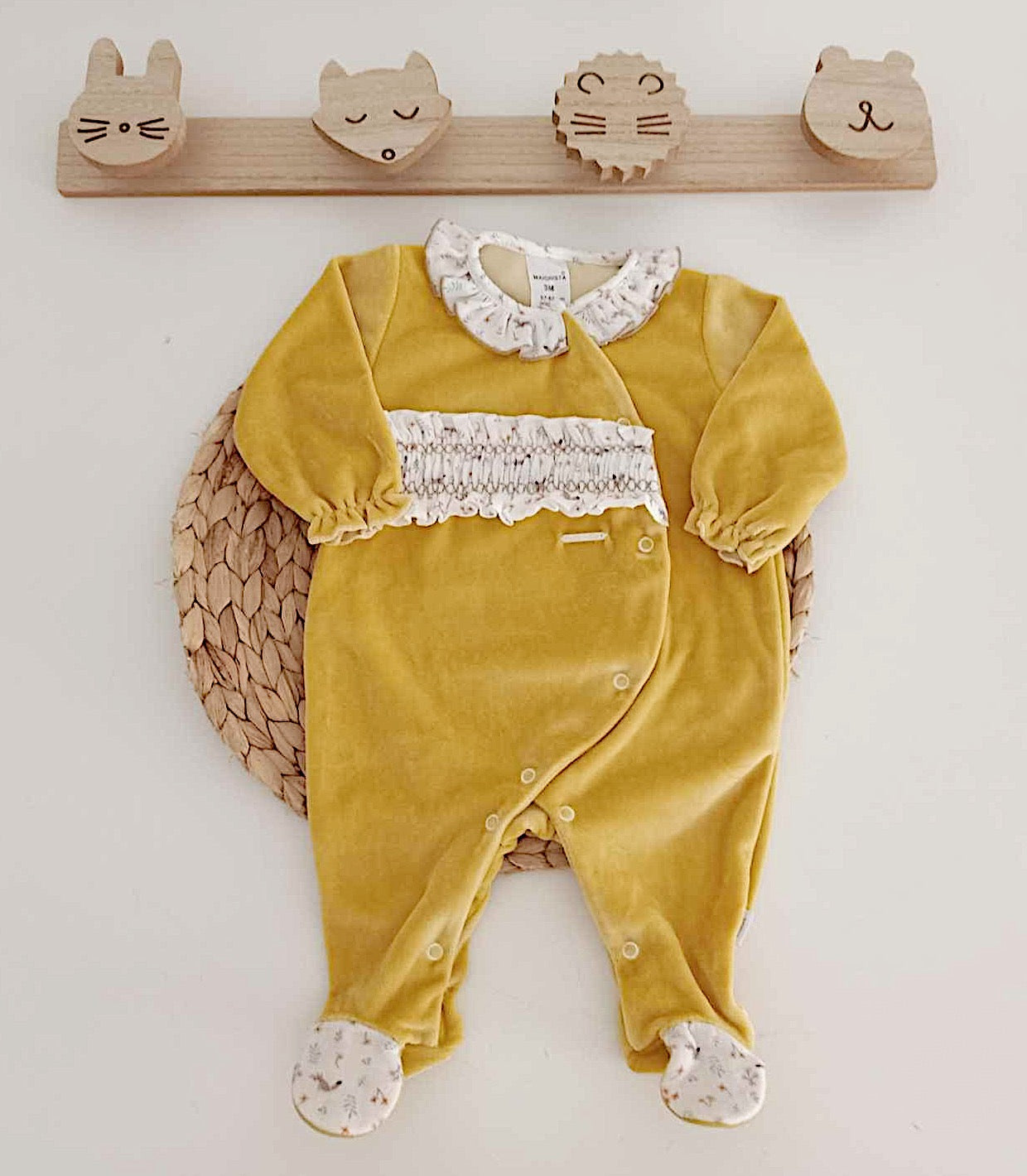 Babygrow Veludo Favos Amarelo