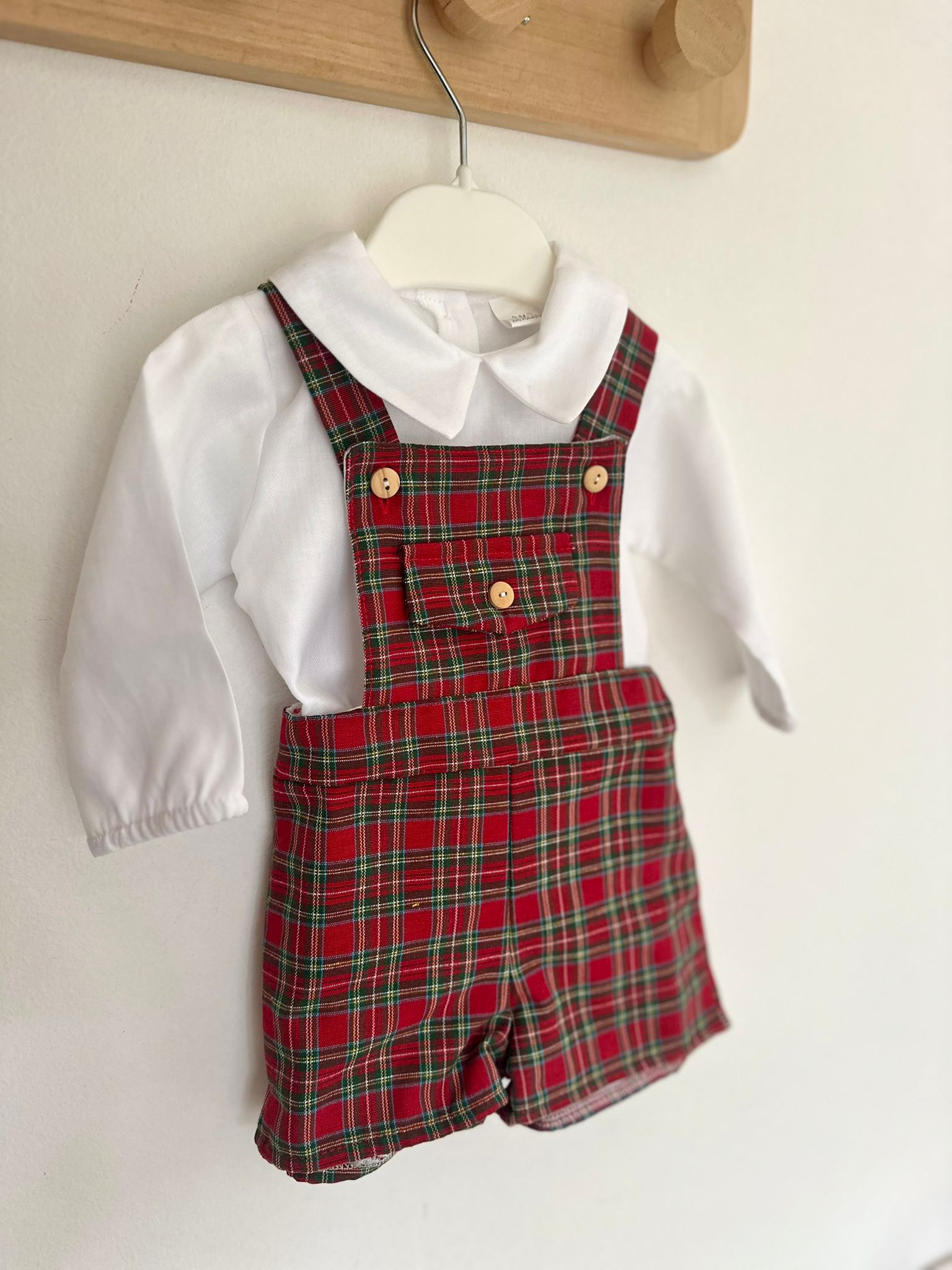 Fofo Xadrez com Camisa Vermelho