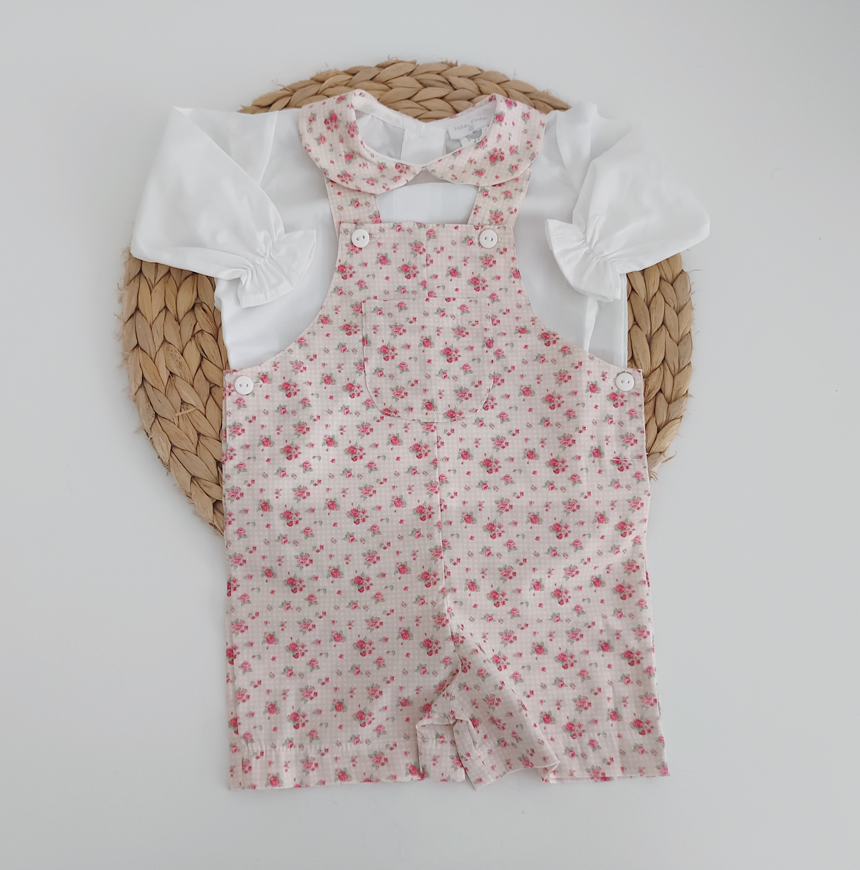 conjunto de macacão com blusa de gola flores pérola bebé até 18 meses FitFiu