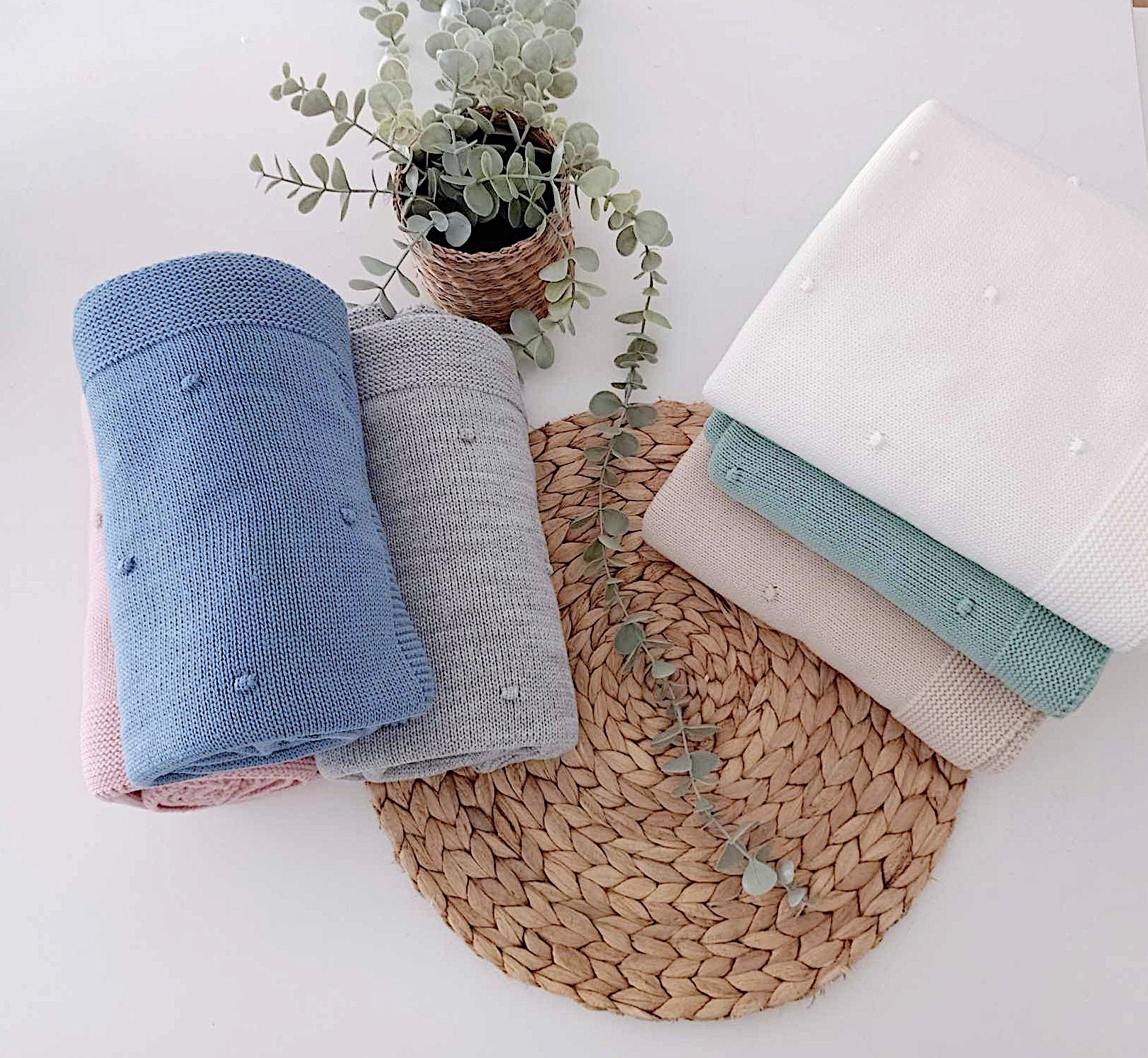 Manta malha bebé pompons 97x95cm 8 cores berço ovo carrinho FitFiu Babies