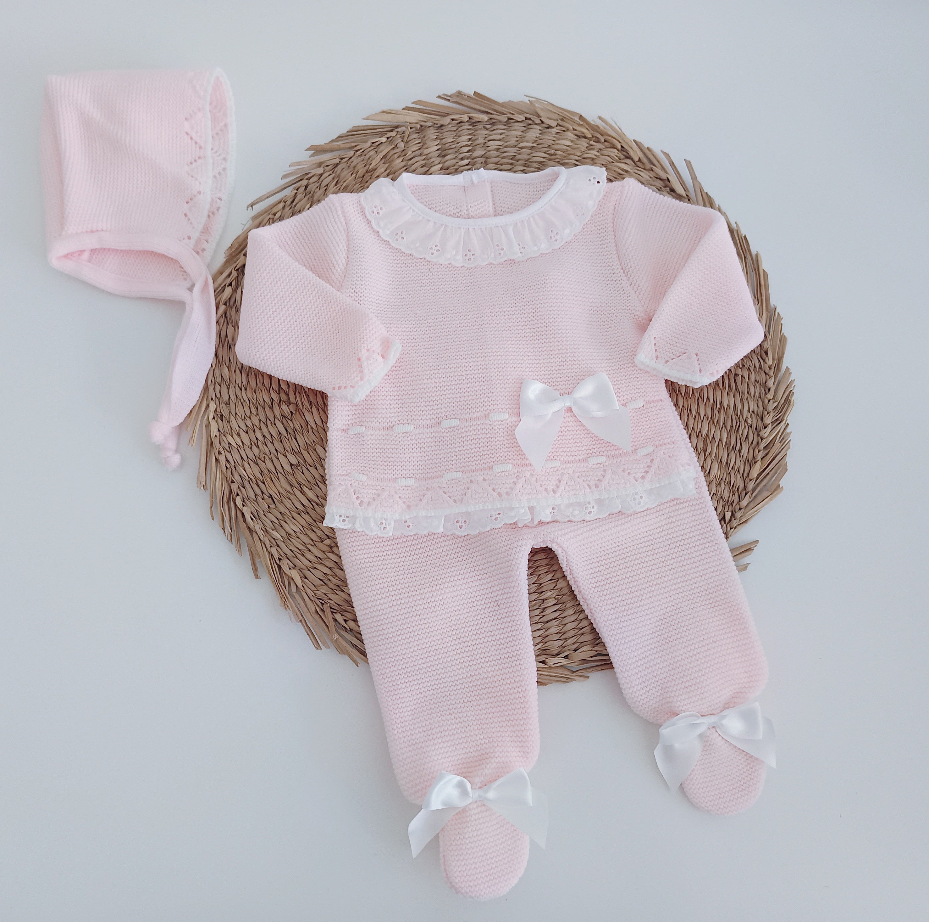 Conjunto de Malha Laços com Touca Rosa